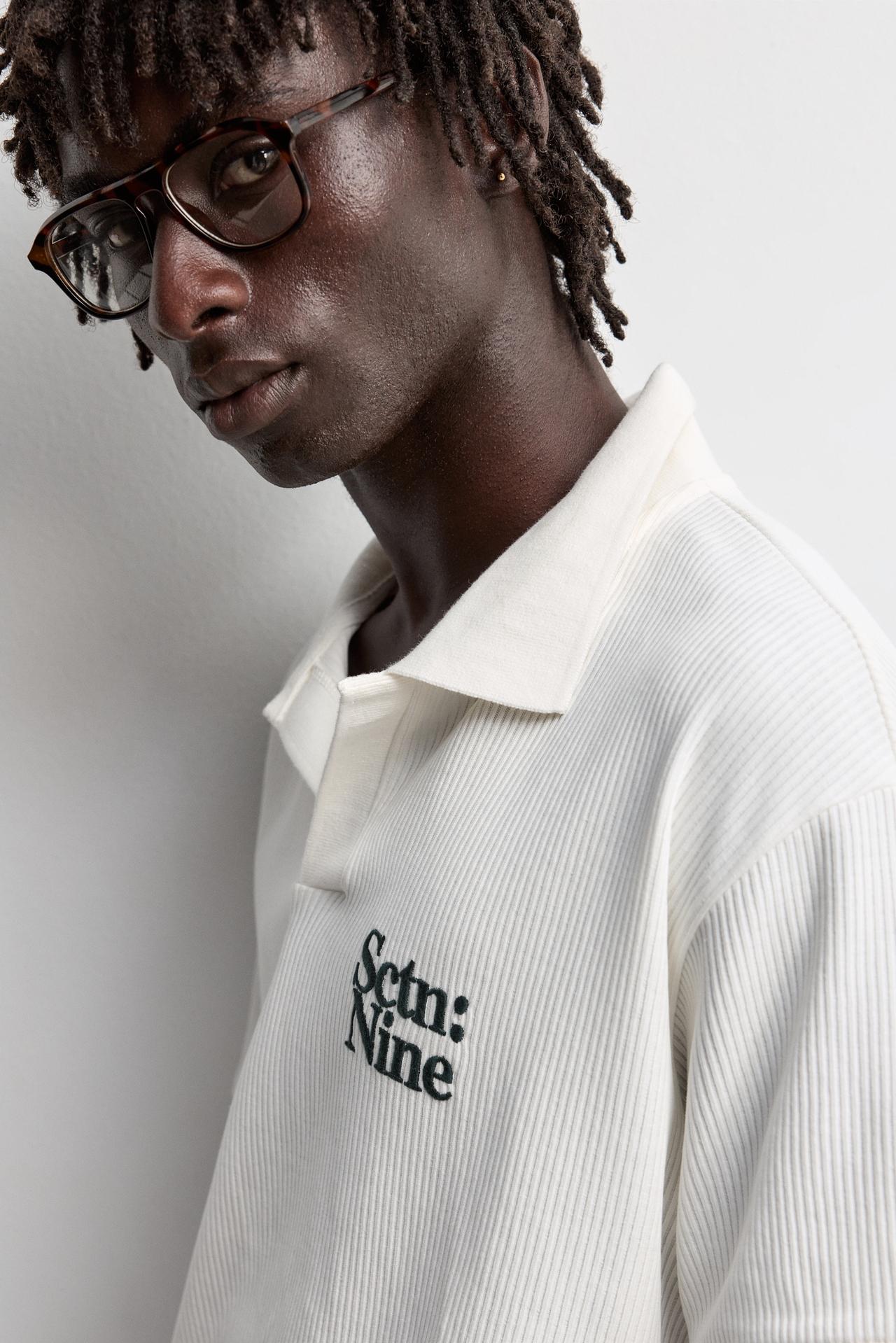 Ribbed embroidered polo shirt — OFF WHITE