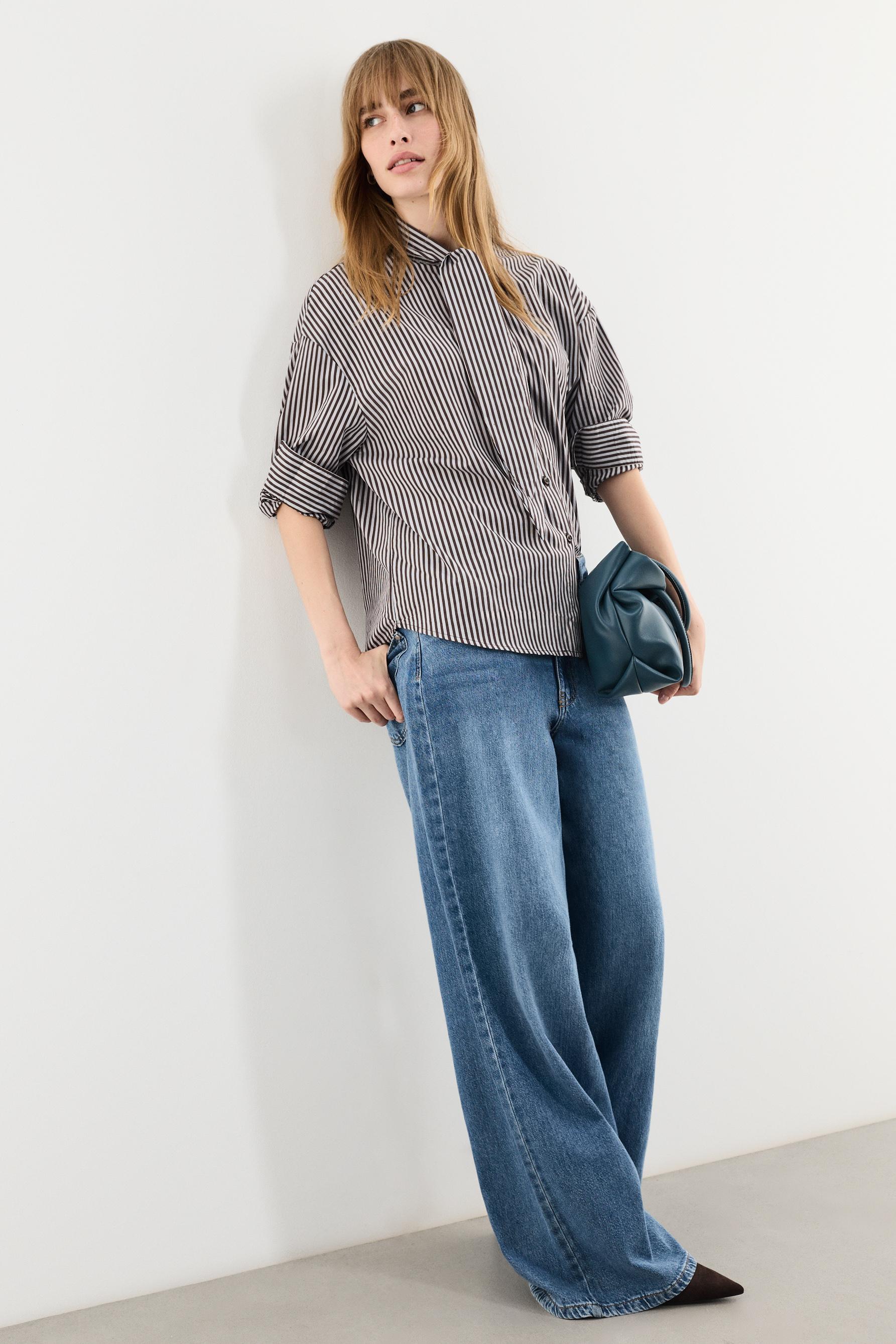 Striped shirt with bow — BROWN/BLUE