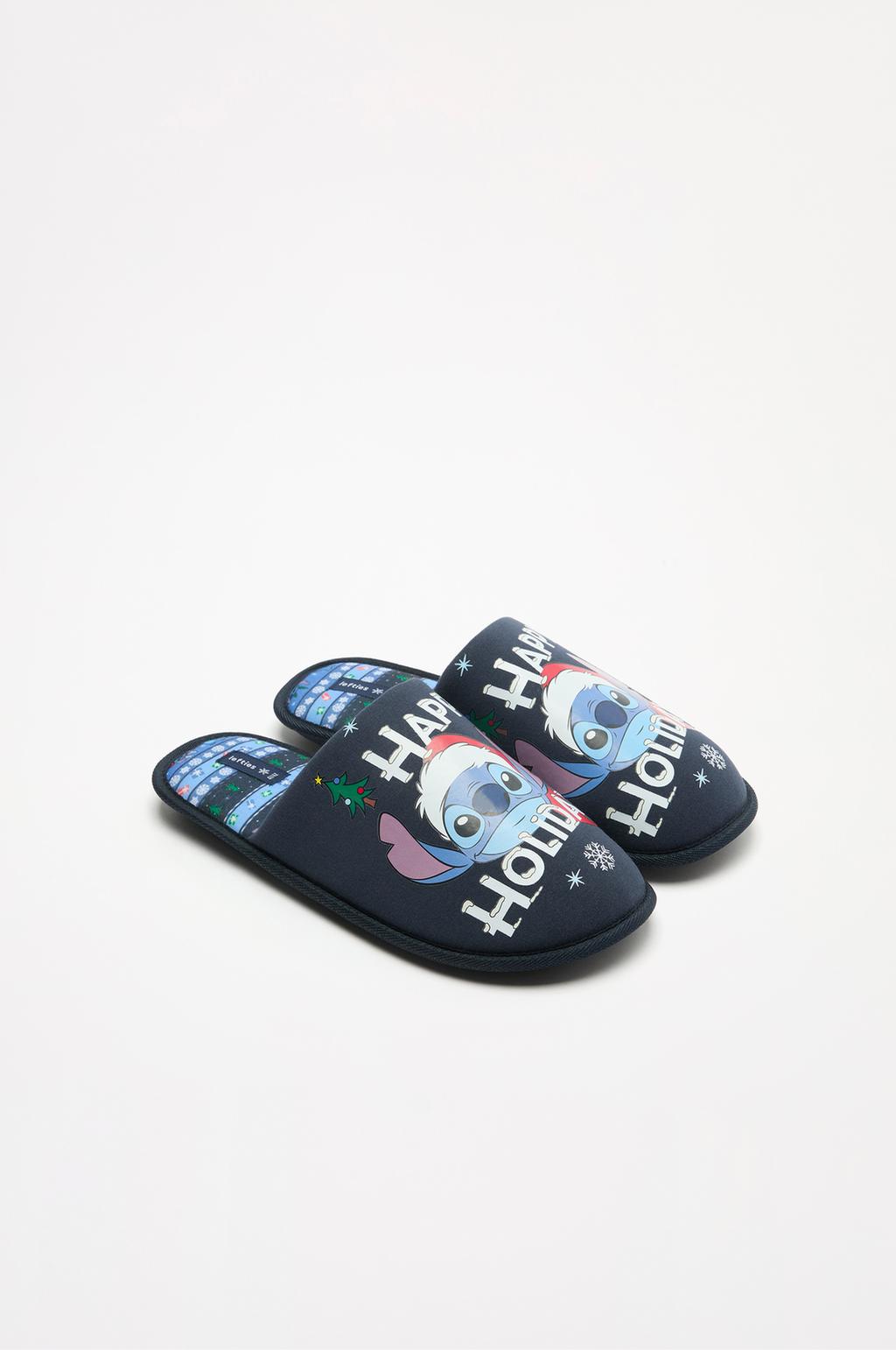 Man | Lilo & Stitch ©Disney Christmas house slippers