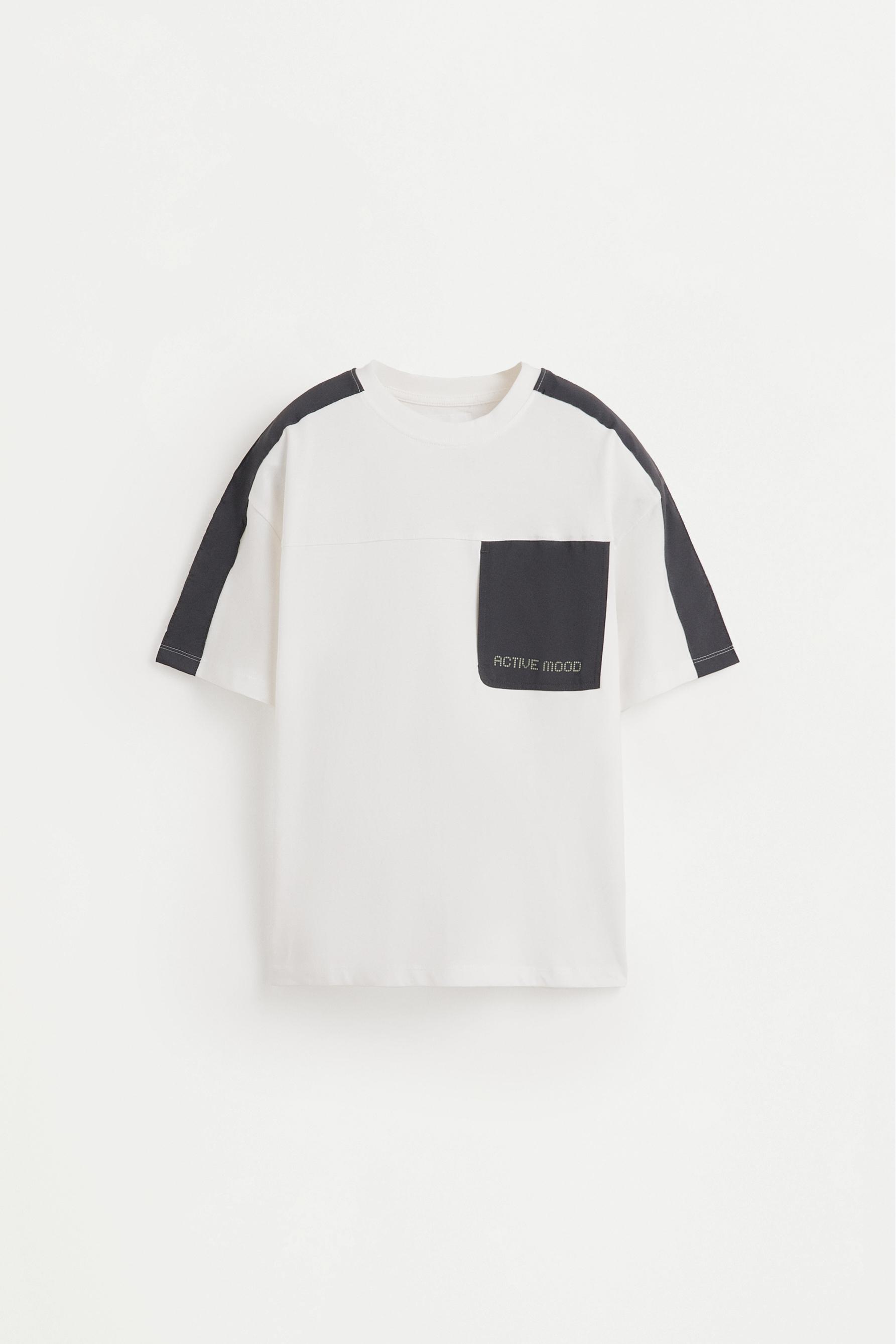 Sports T-shirt with pocket — OFF WHITE