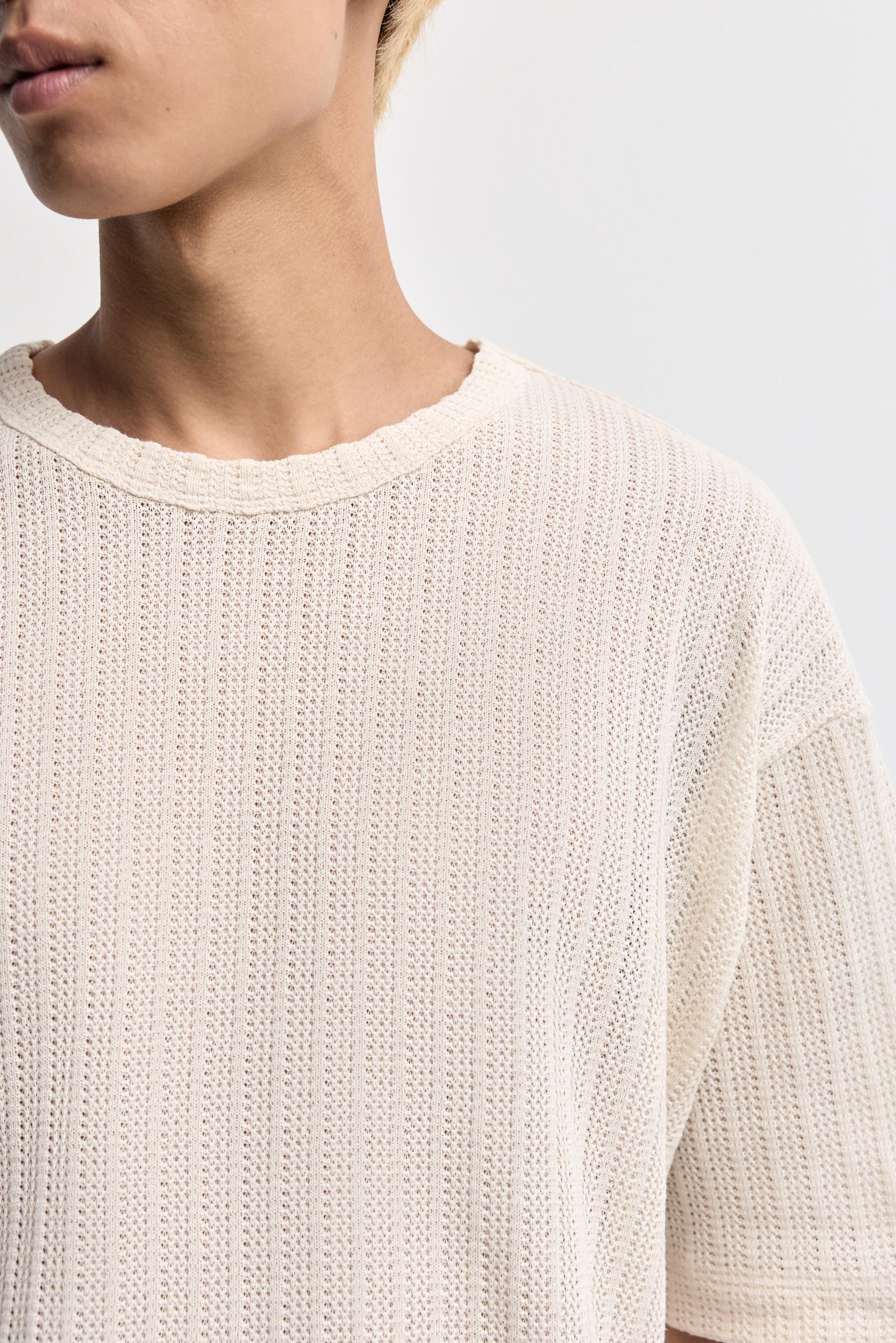 Texture T-shirt — BUTTER