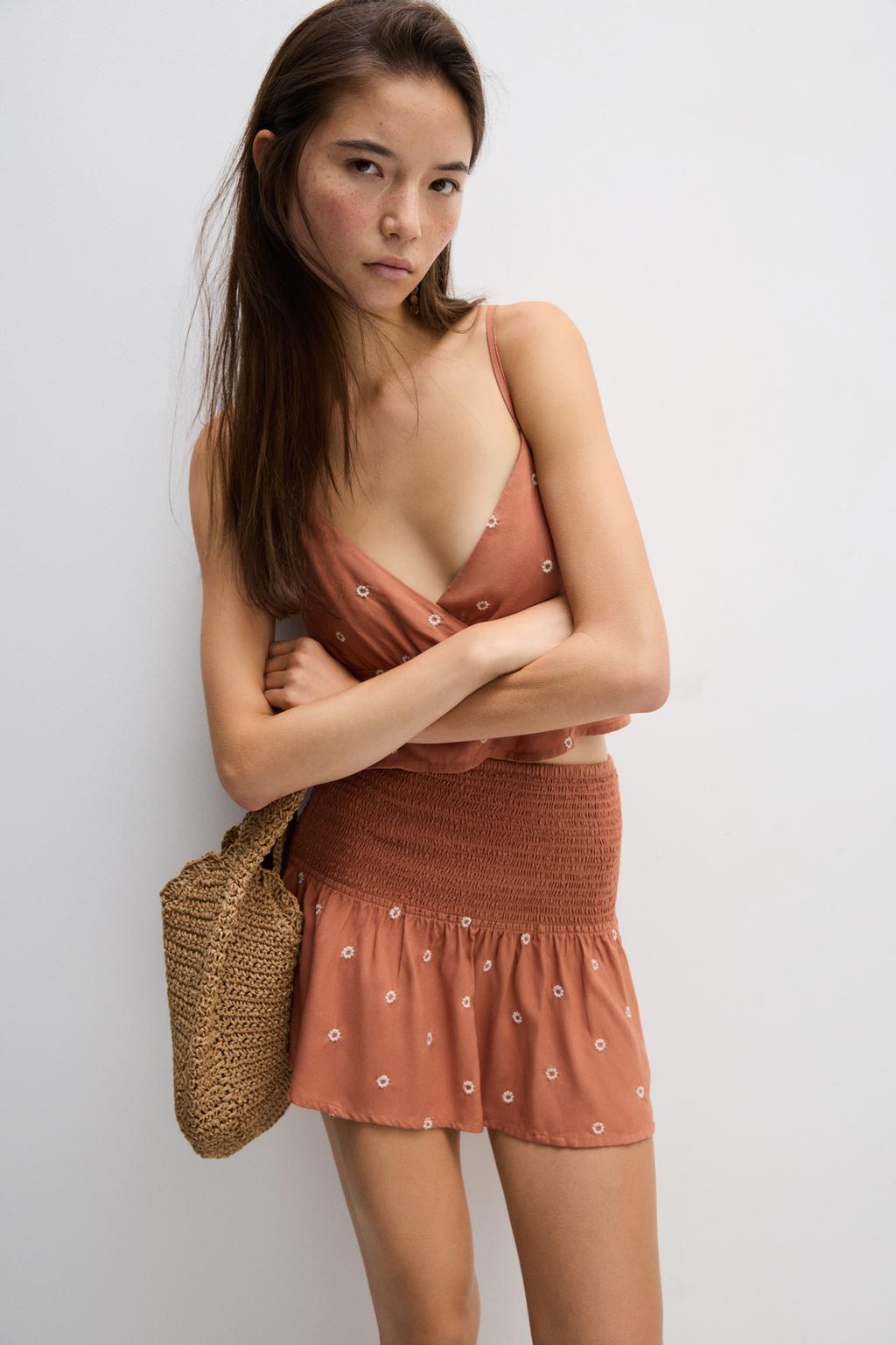 Embroidered skirt