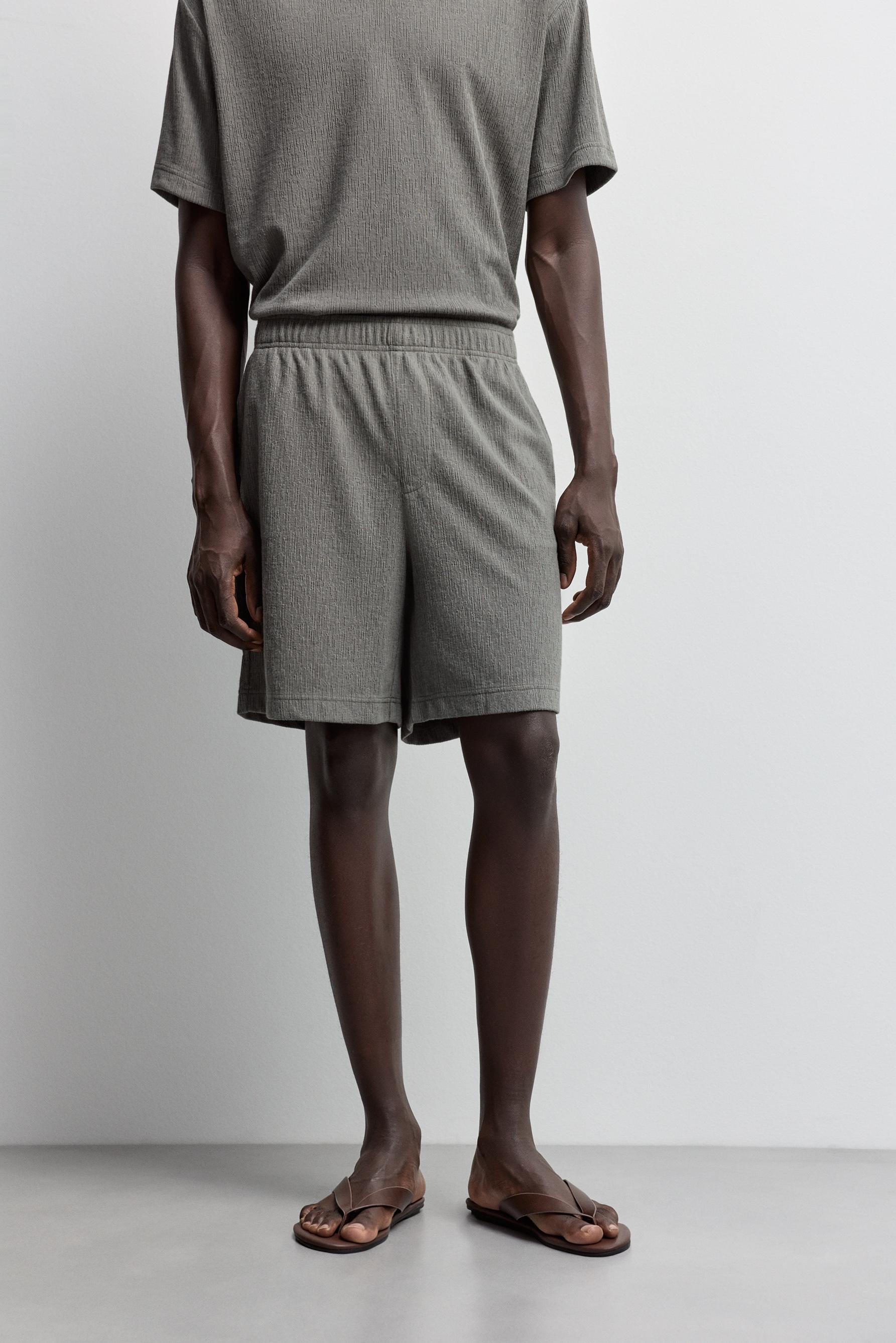 Rustic textured Bermuda shorts — MEDIUM GREEN