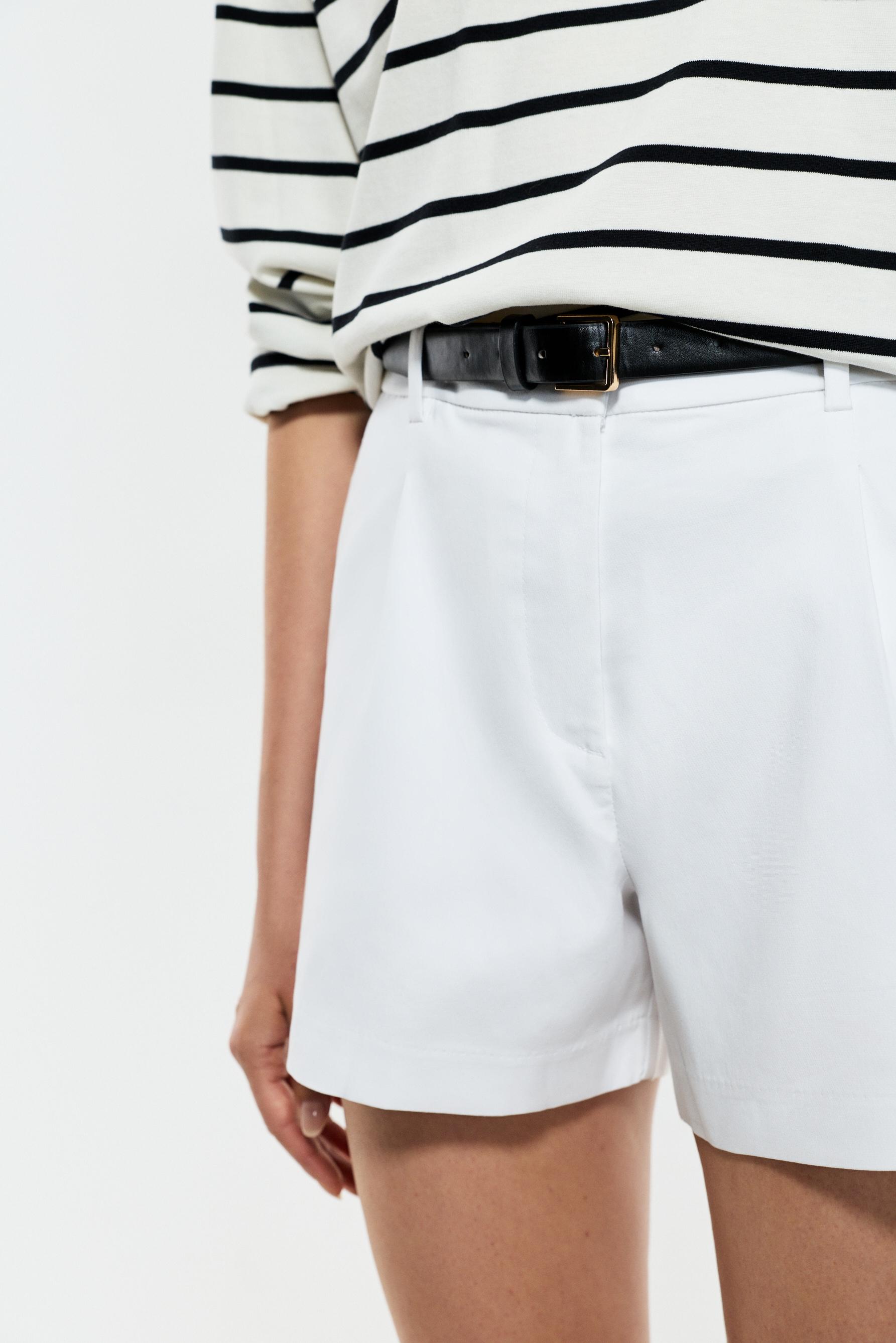 Darted shorts — WHITE