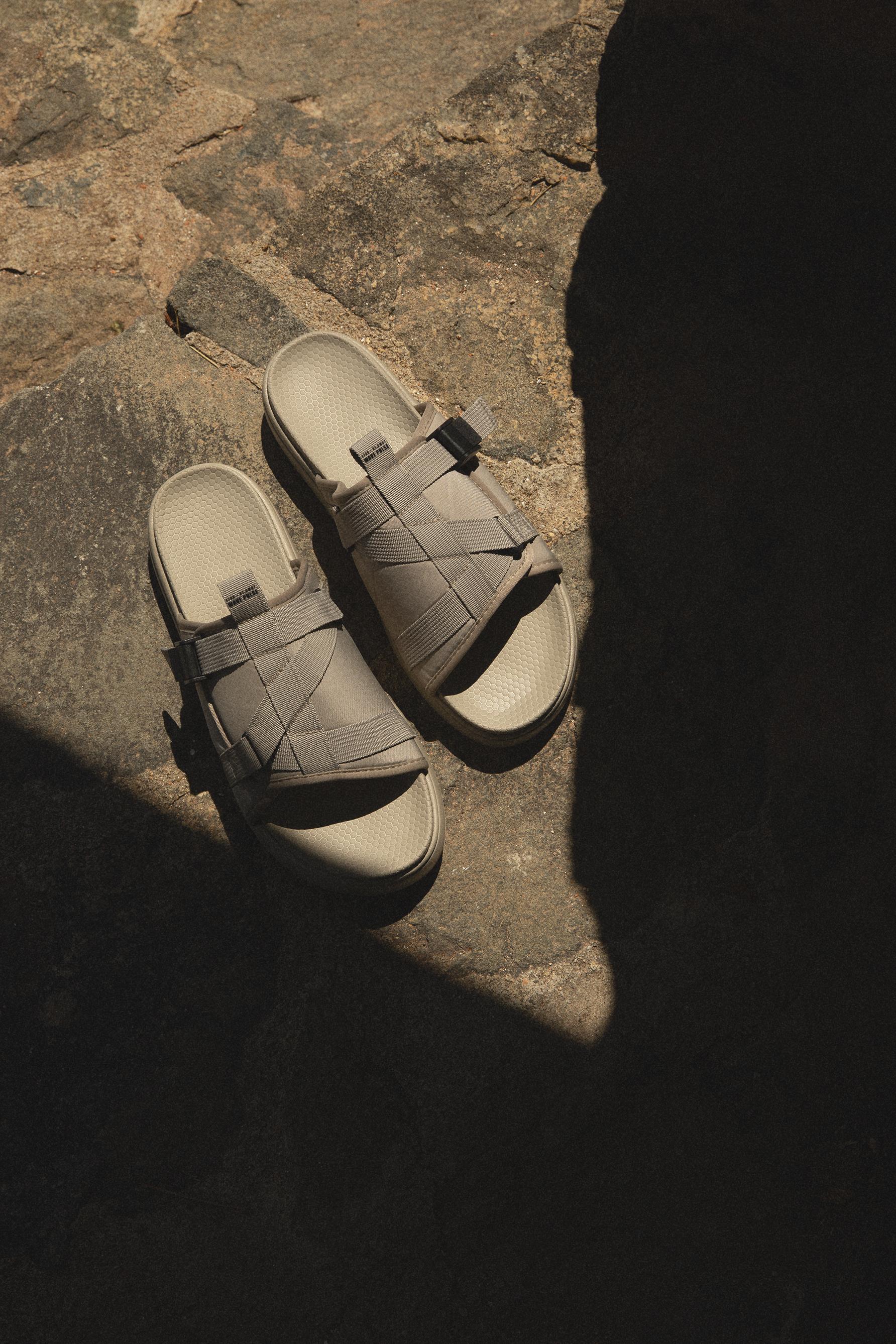Men's technical pool sandals — BEIGE