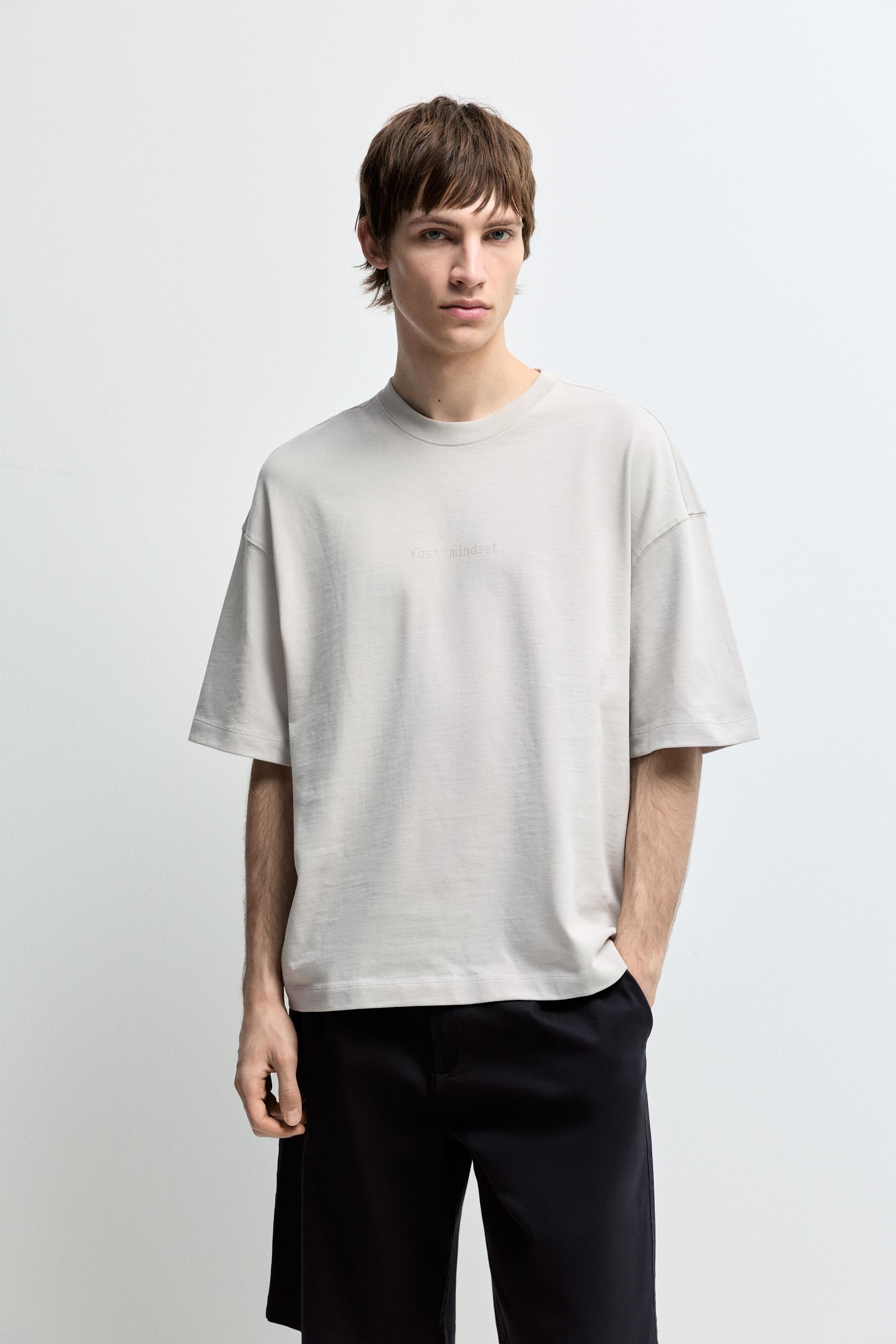 Camiseta oversize detalle