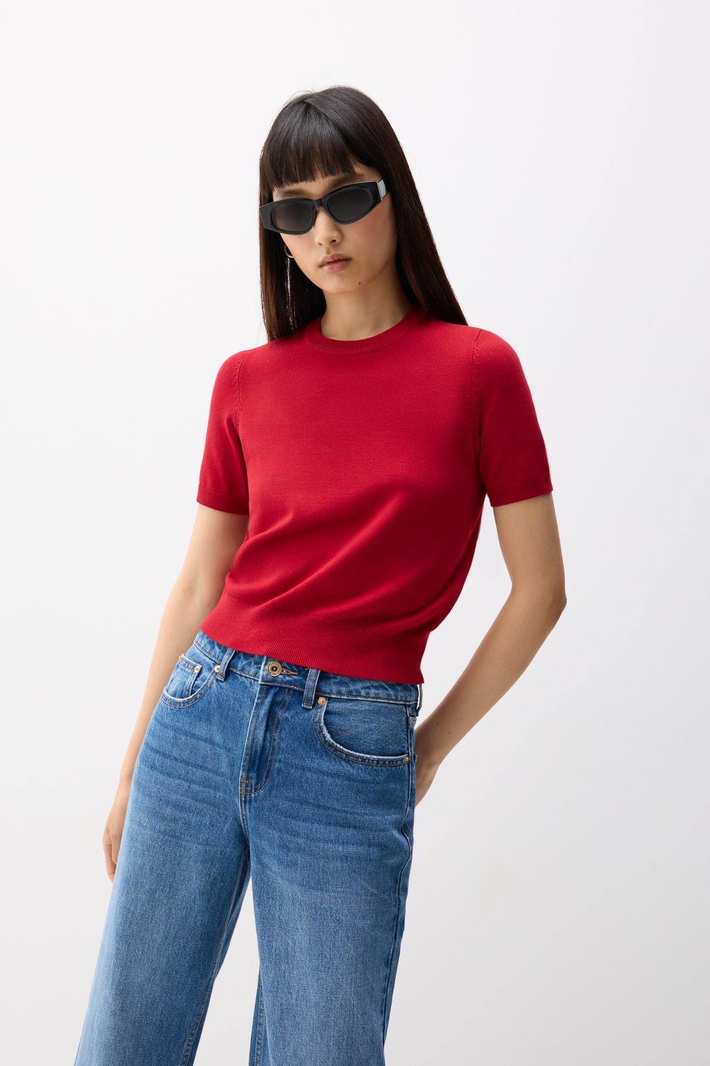 Short sleeve knit top