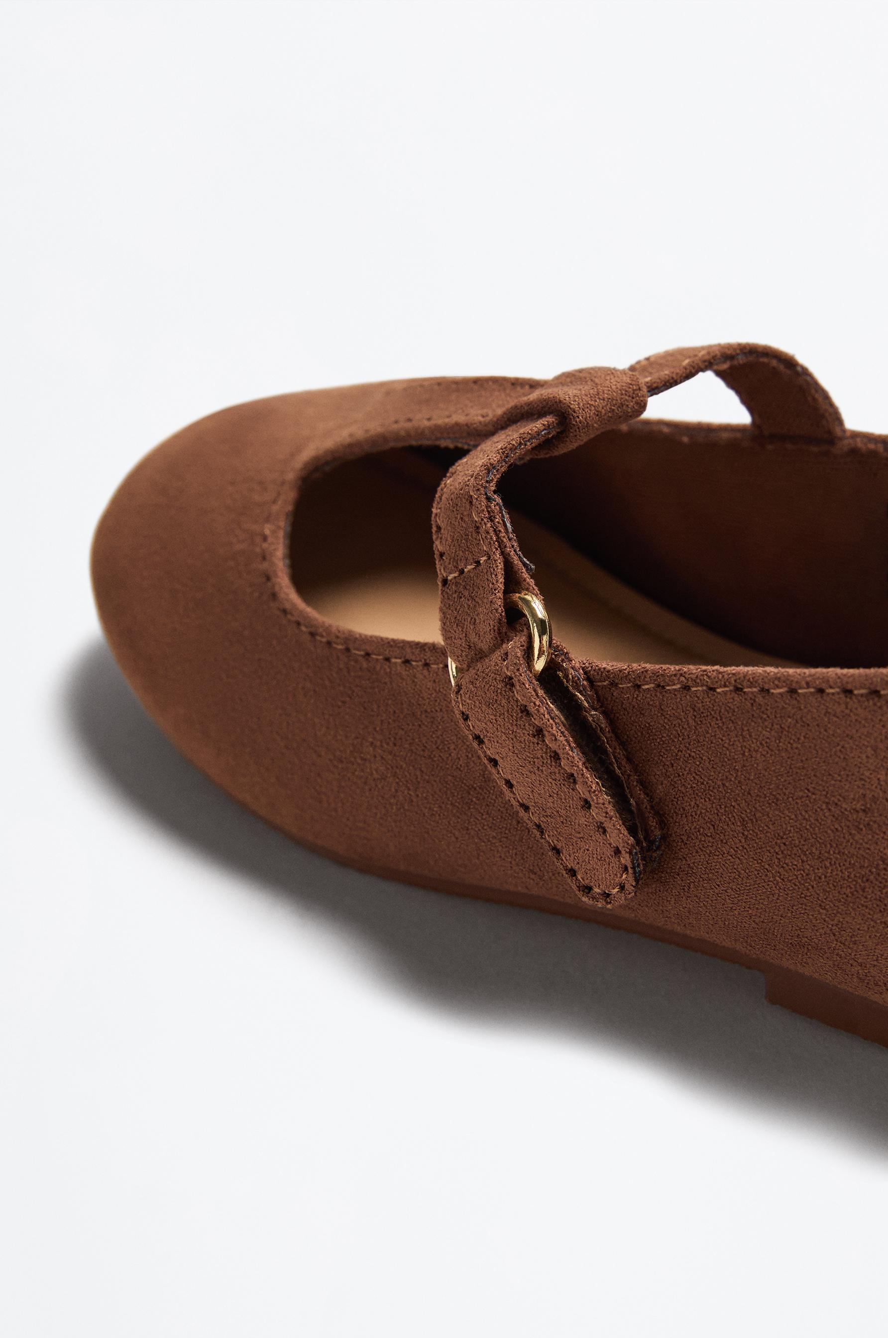 T-bar ballet flat — BROWN