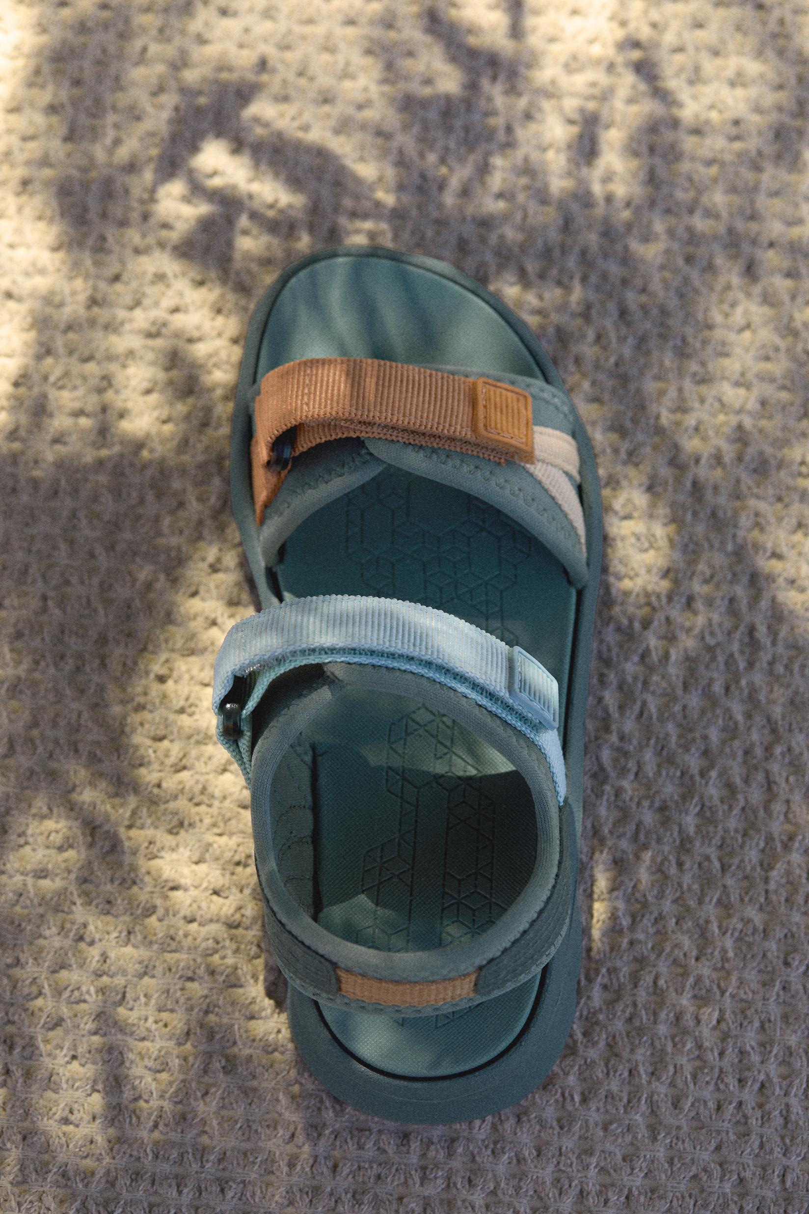 ADVENTURE SANDALS — GREY
