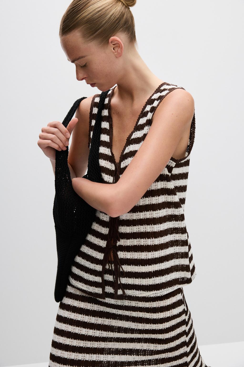 Top in maglia traforato