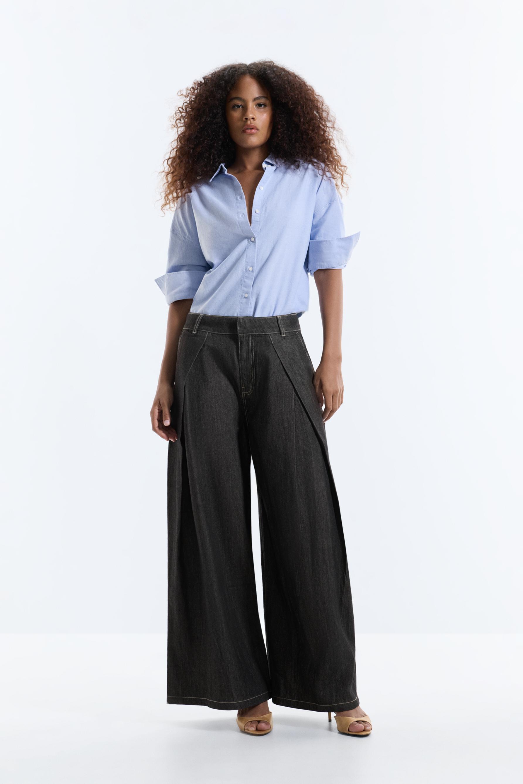 Super wide-leg pleated jeans — BLACK