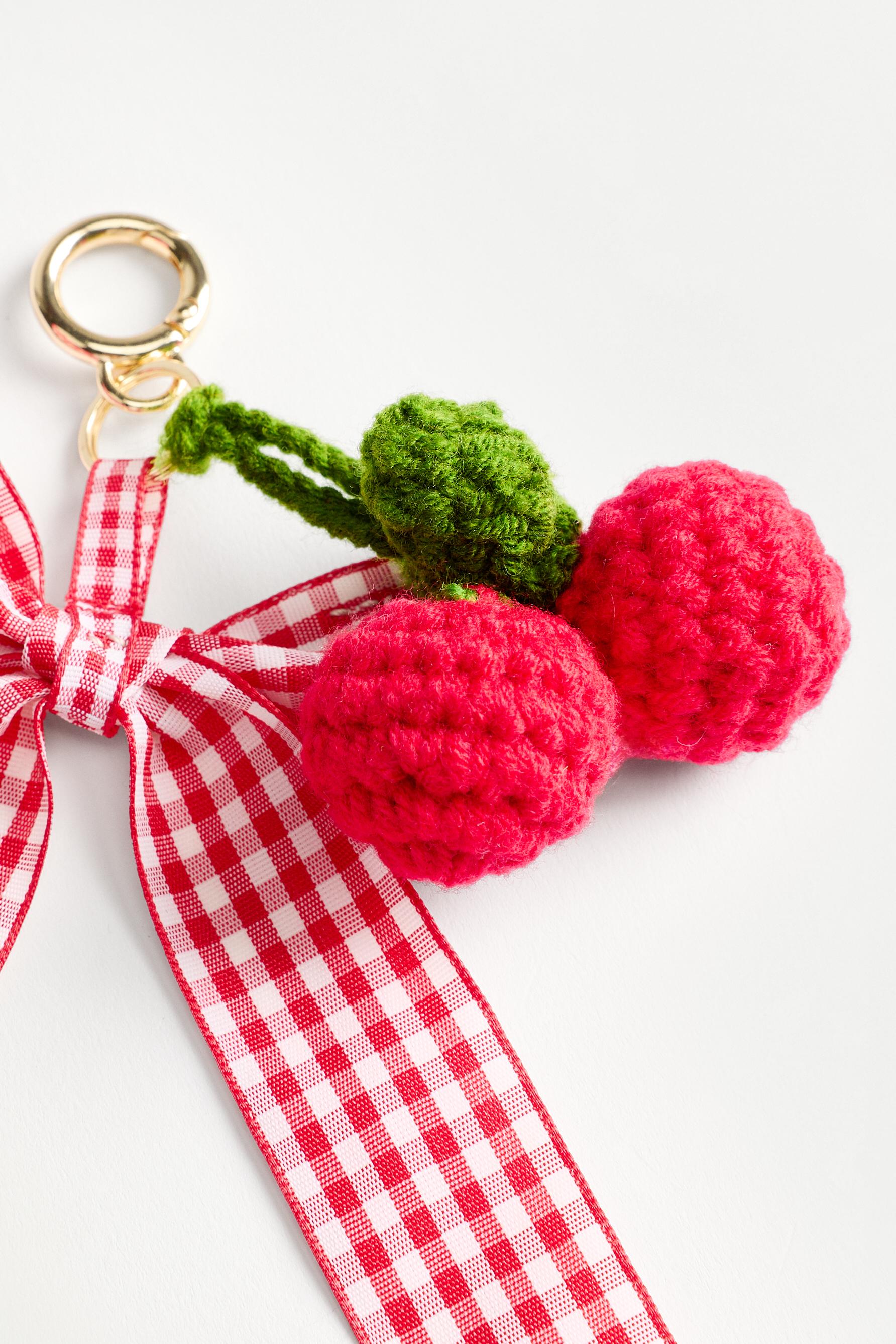 Cherry and bow key ring — RED