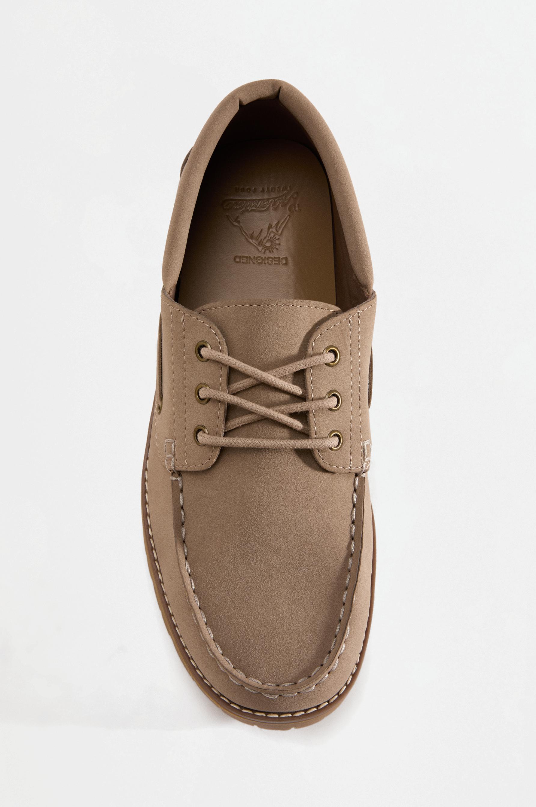 Boat shoes — BEIGE