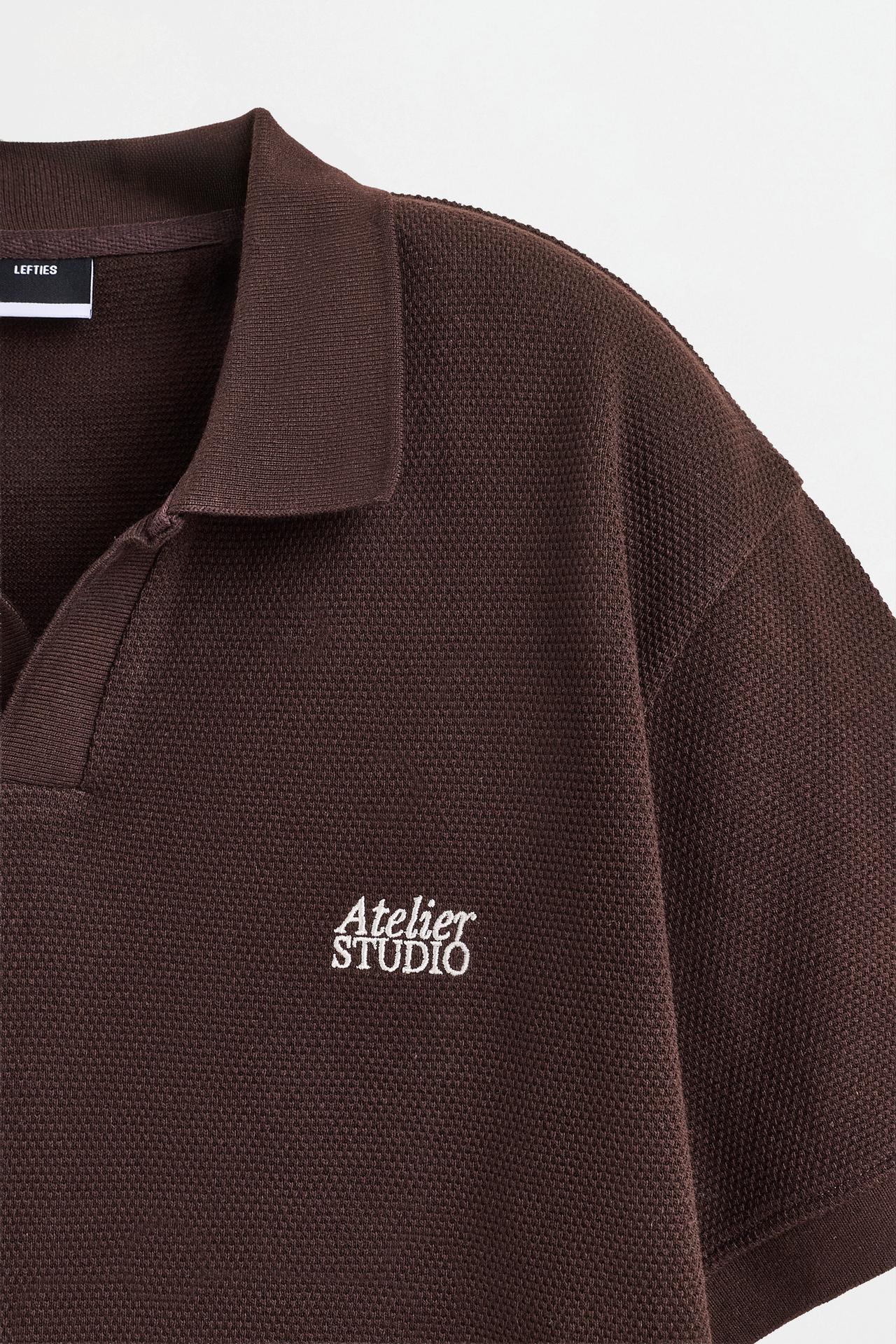 Textured embroidered polo shirt — BROWN