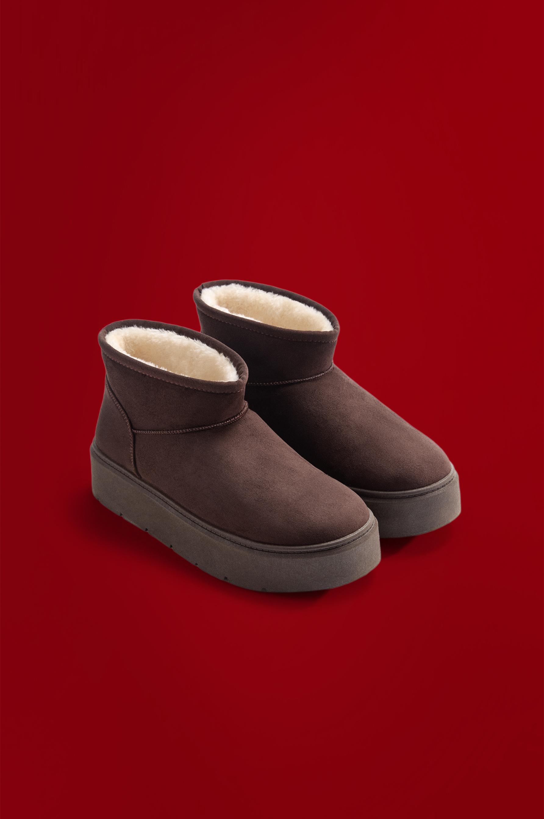 Platform fur ankle boot — BROWN