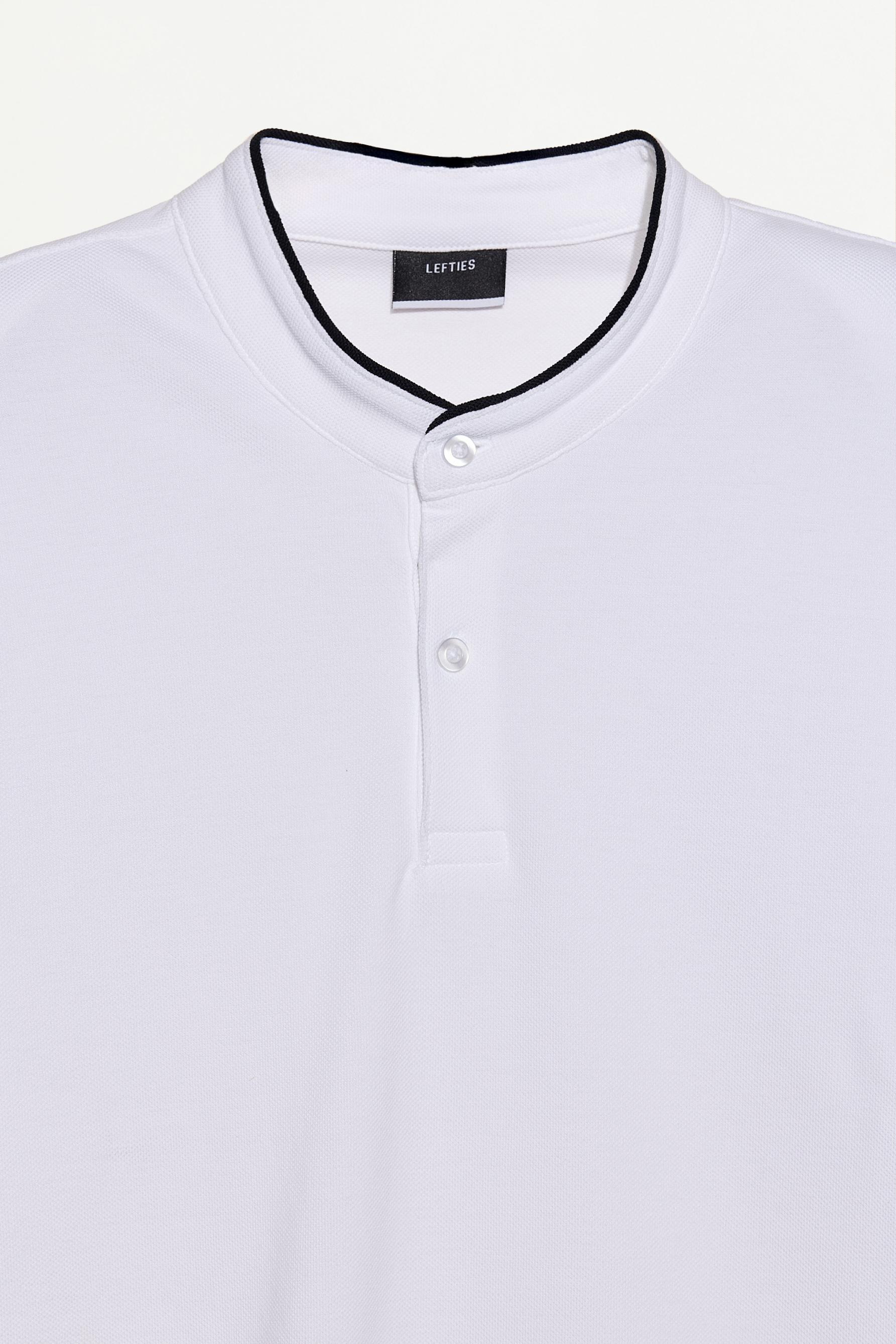 Contrast stand collar polo shirt — WHITE