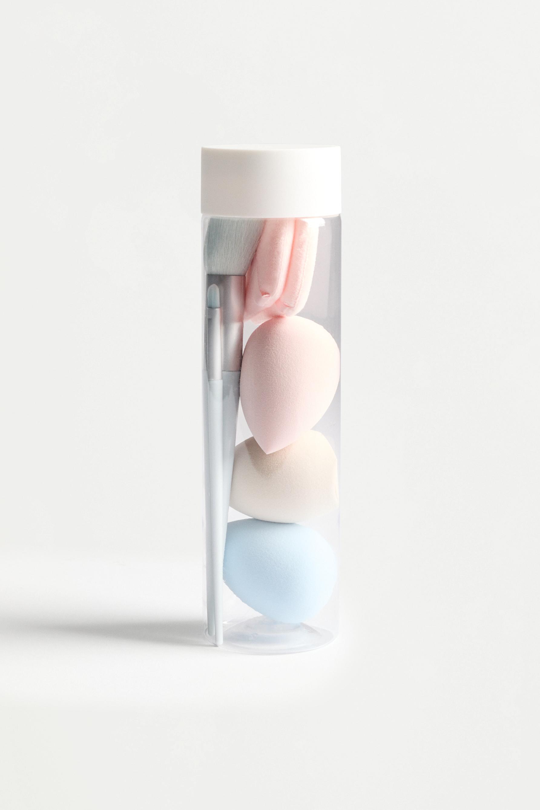 Makeup sponge and brush set — CHALK PINK