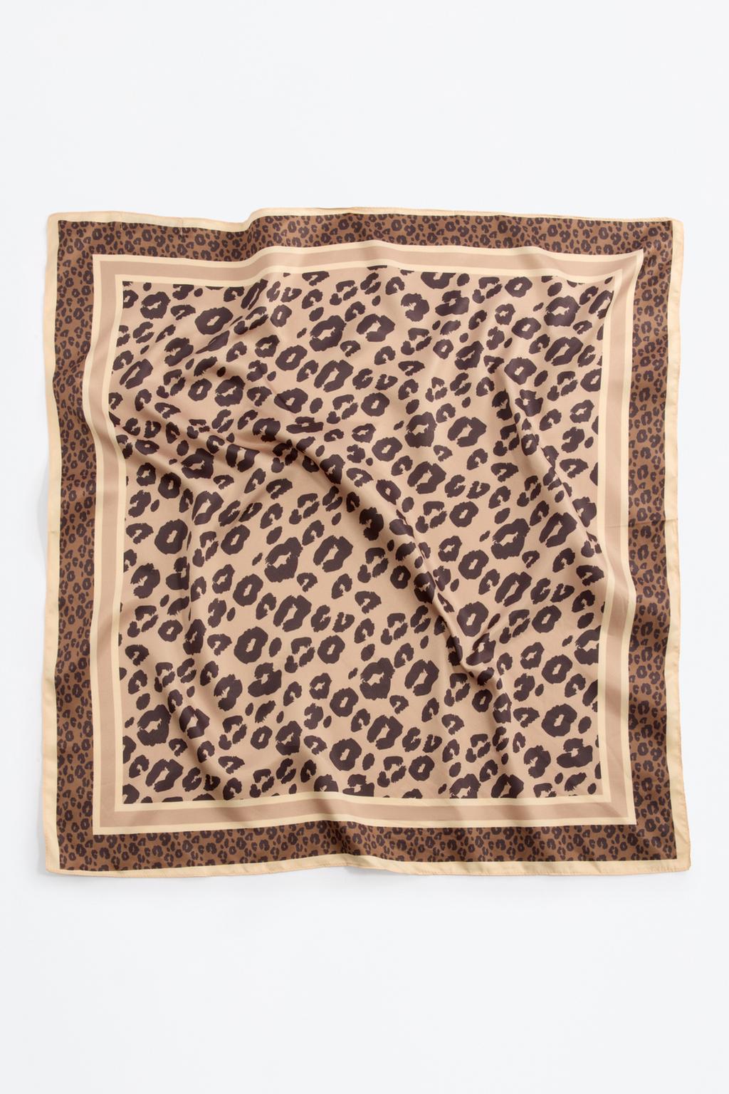 Pañuelo satén animal print