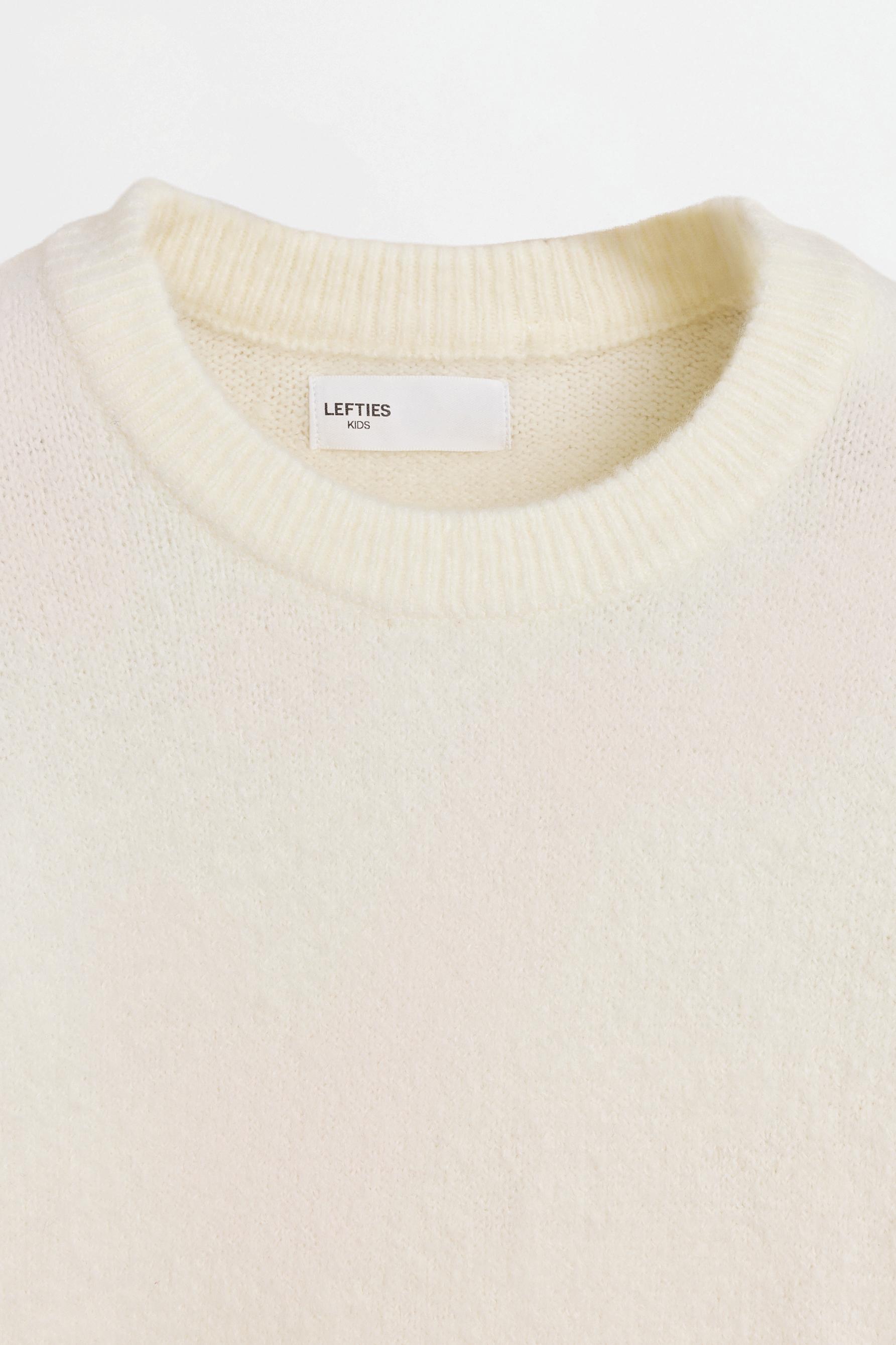 Fluffy knit sweater — OFF WHITE