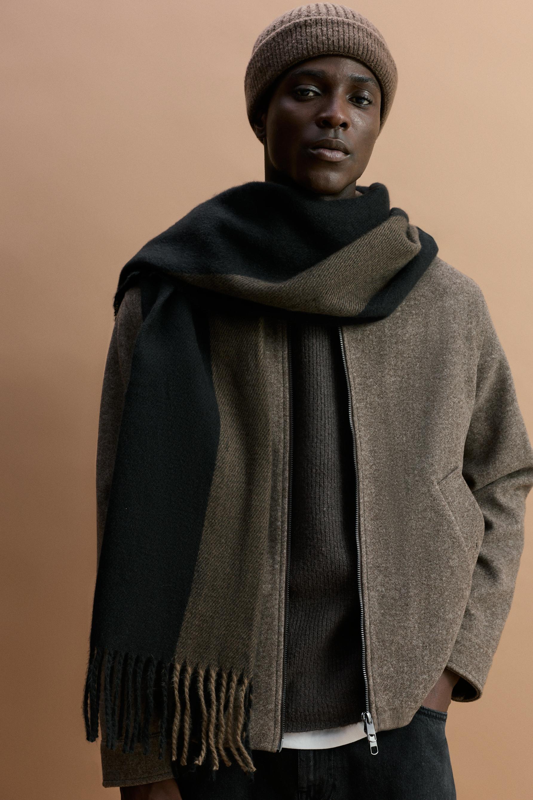 Bufanda cuadros flecos