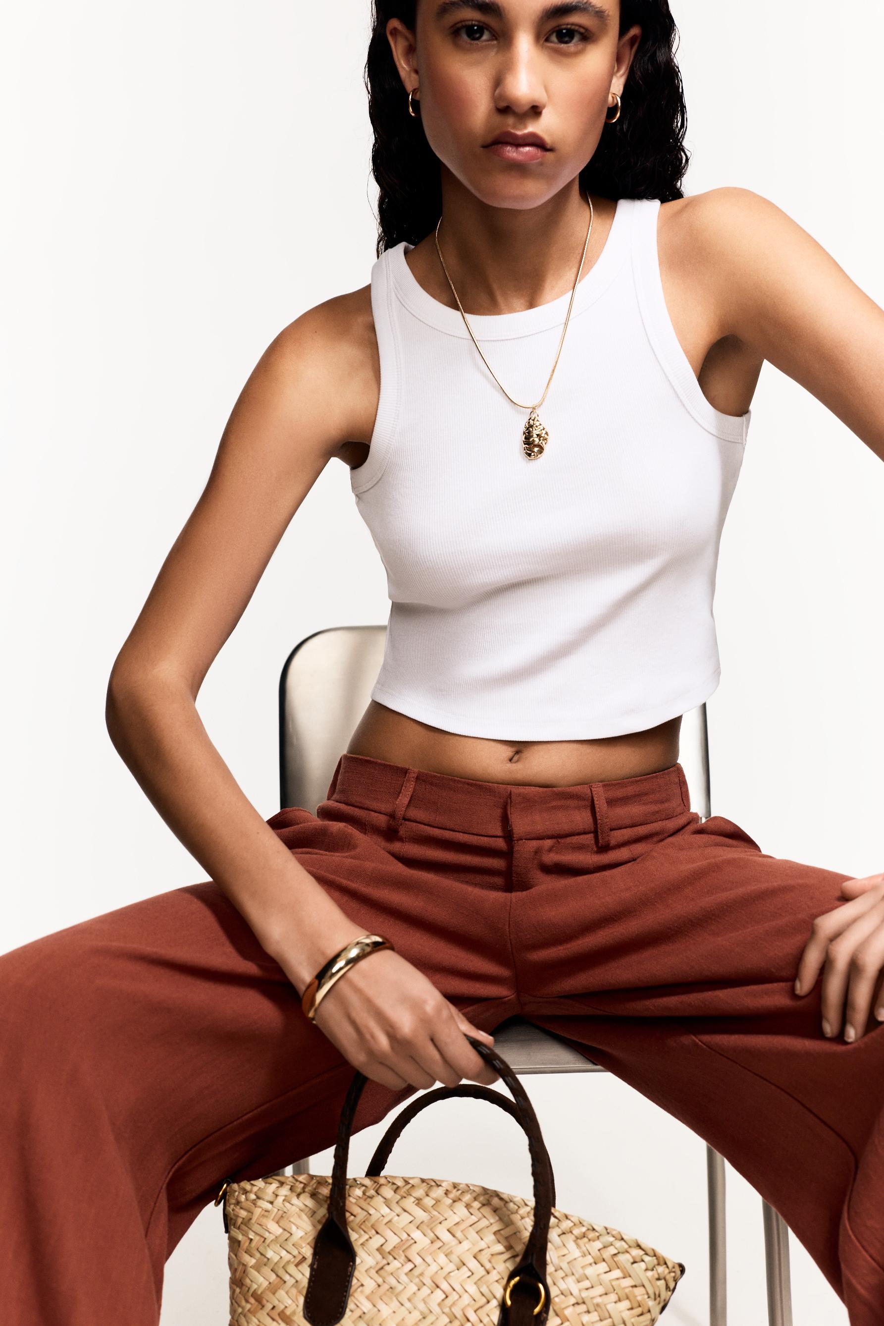 Cropped racerback top — WHITE