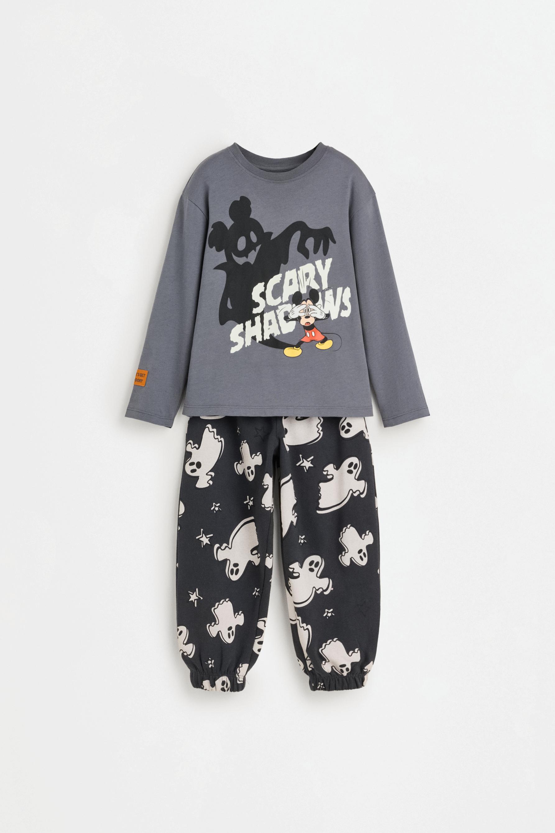 Set Mickey Mouse ©Disney camiseta y pantalón brilla en la oscuridad
