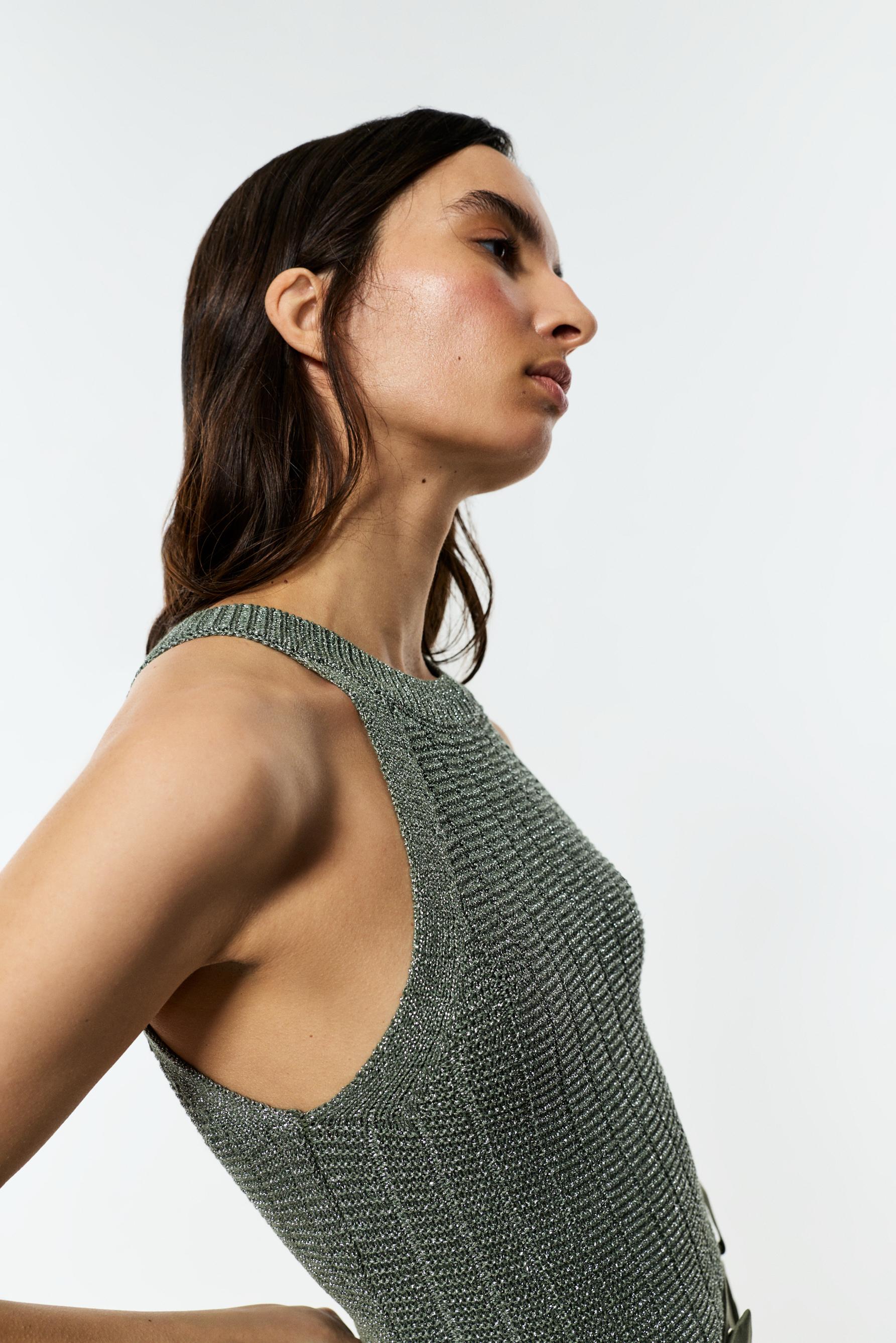Metallic halter top — GREEN