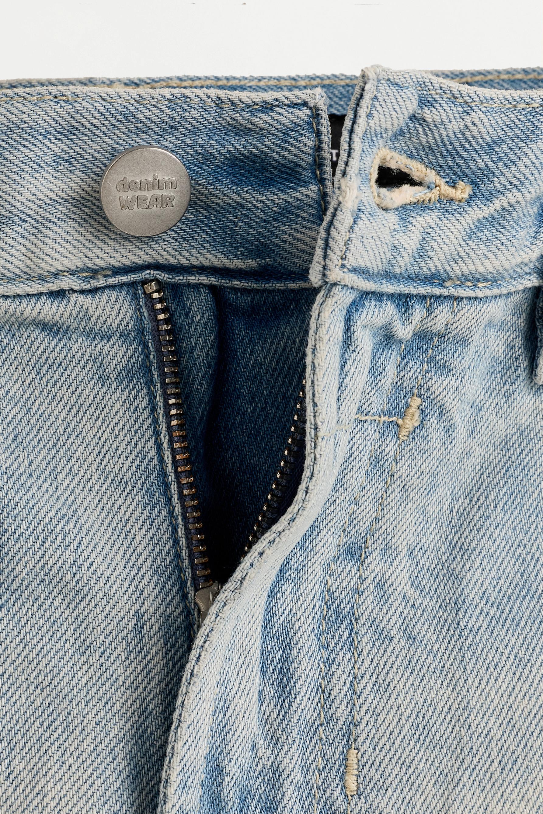 Ripped denim Bermuda shorts — SKY BLUE
