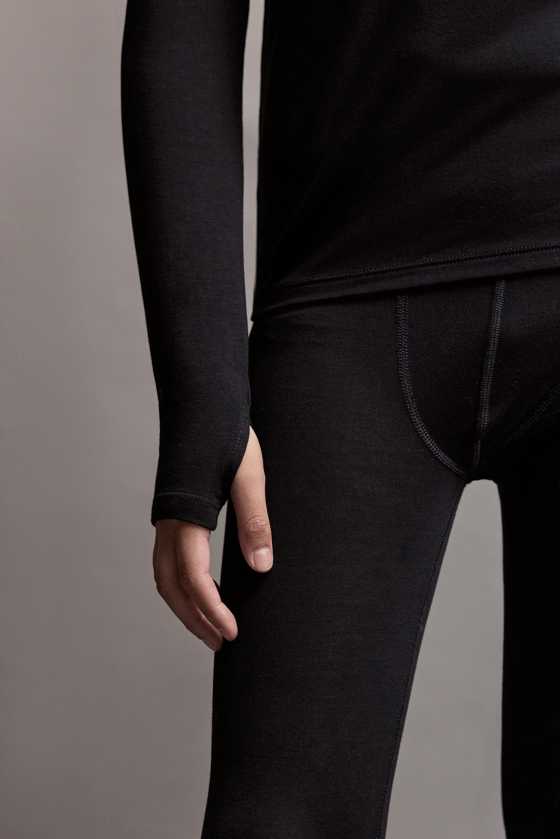 LIGHTWEIGHT thermal comfort T-shirt — BLACK