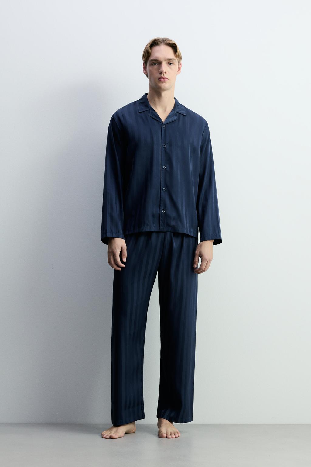 بيجامة طويلة بمظهر ساتاني