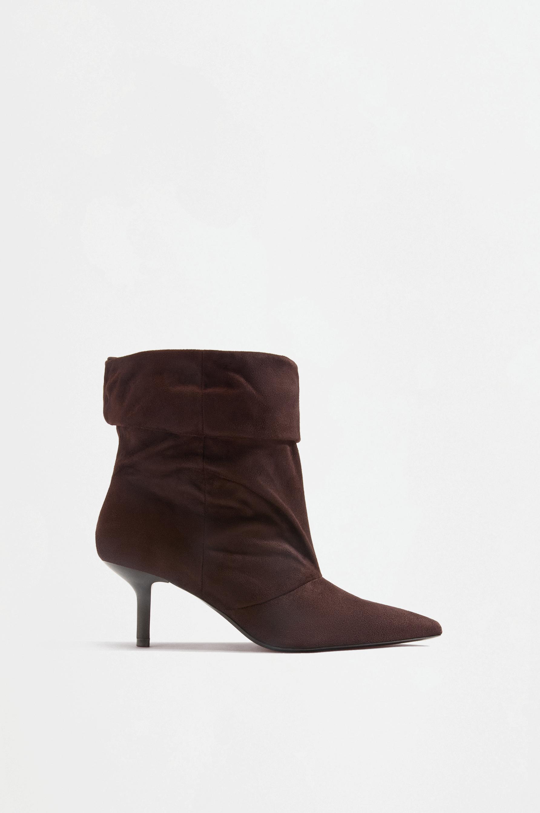 Slouchy ankle boots — BROWN