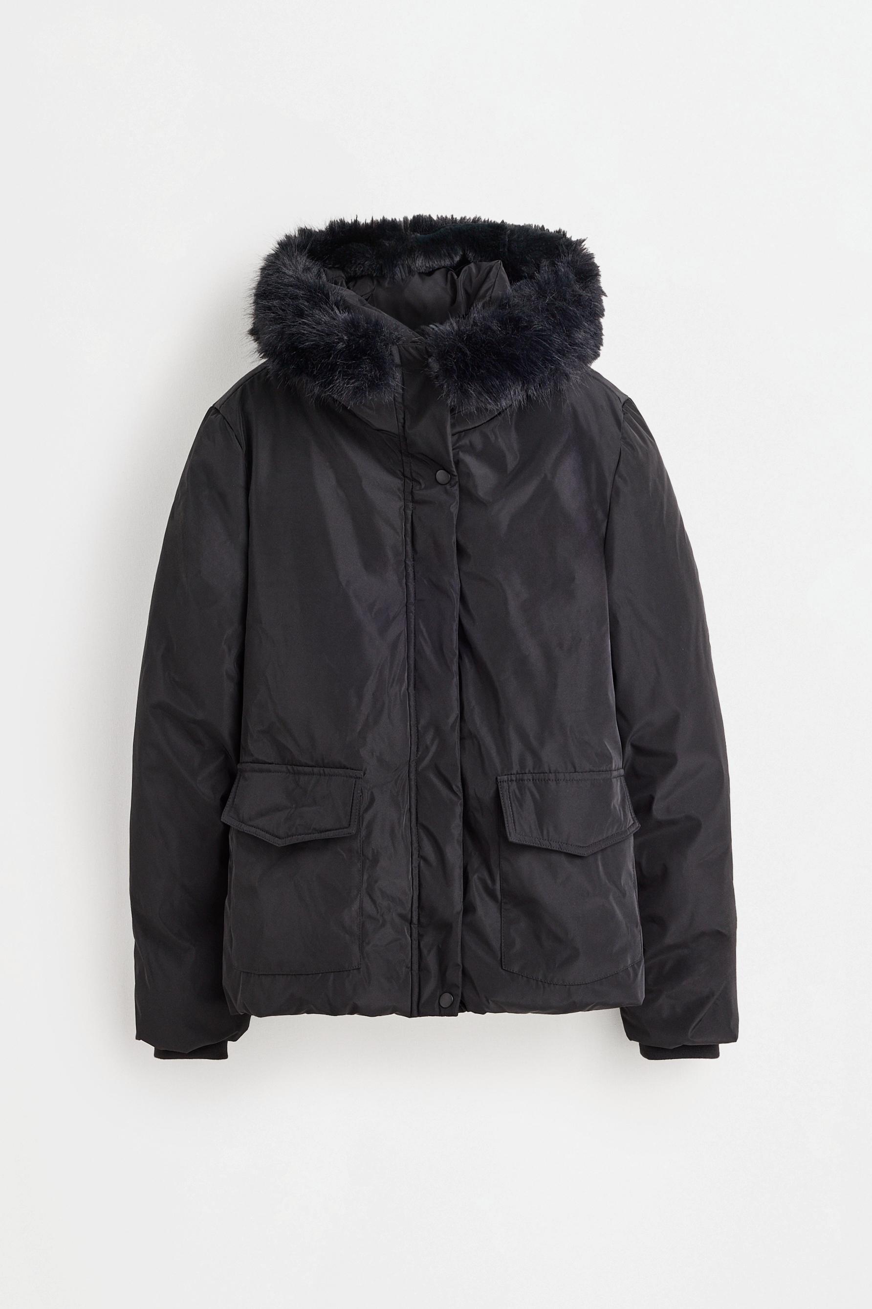 Anorak acolchado con capucha