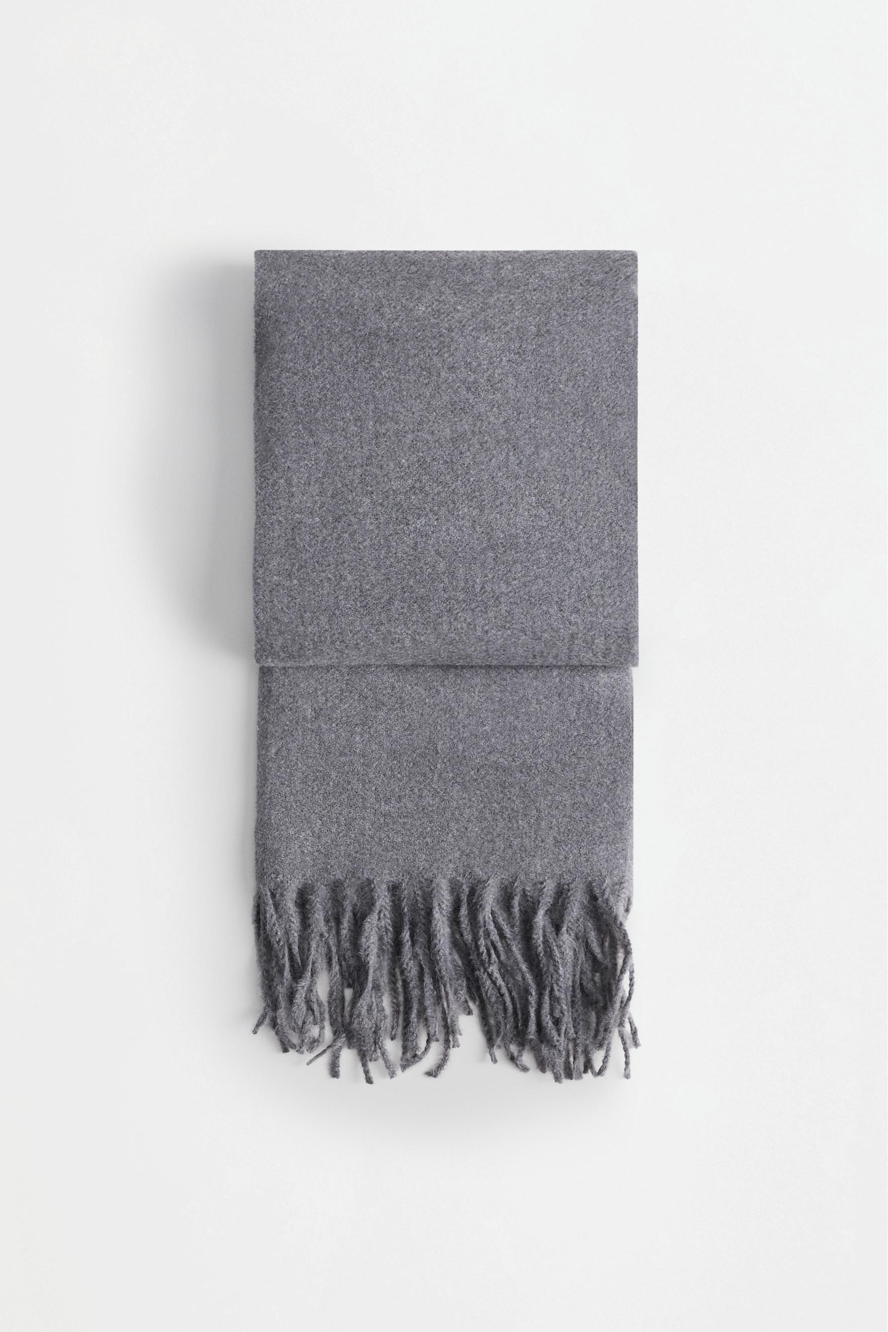 Plain fringed scarf — GREY