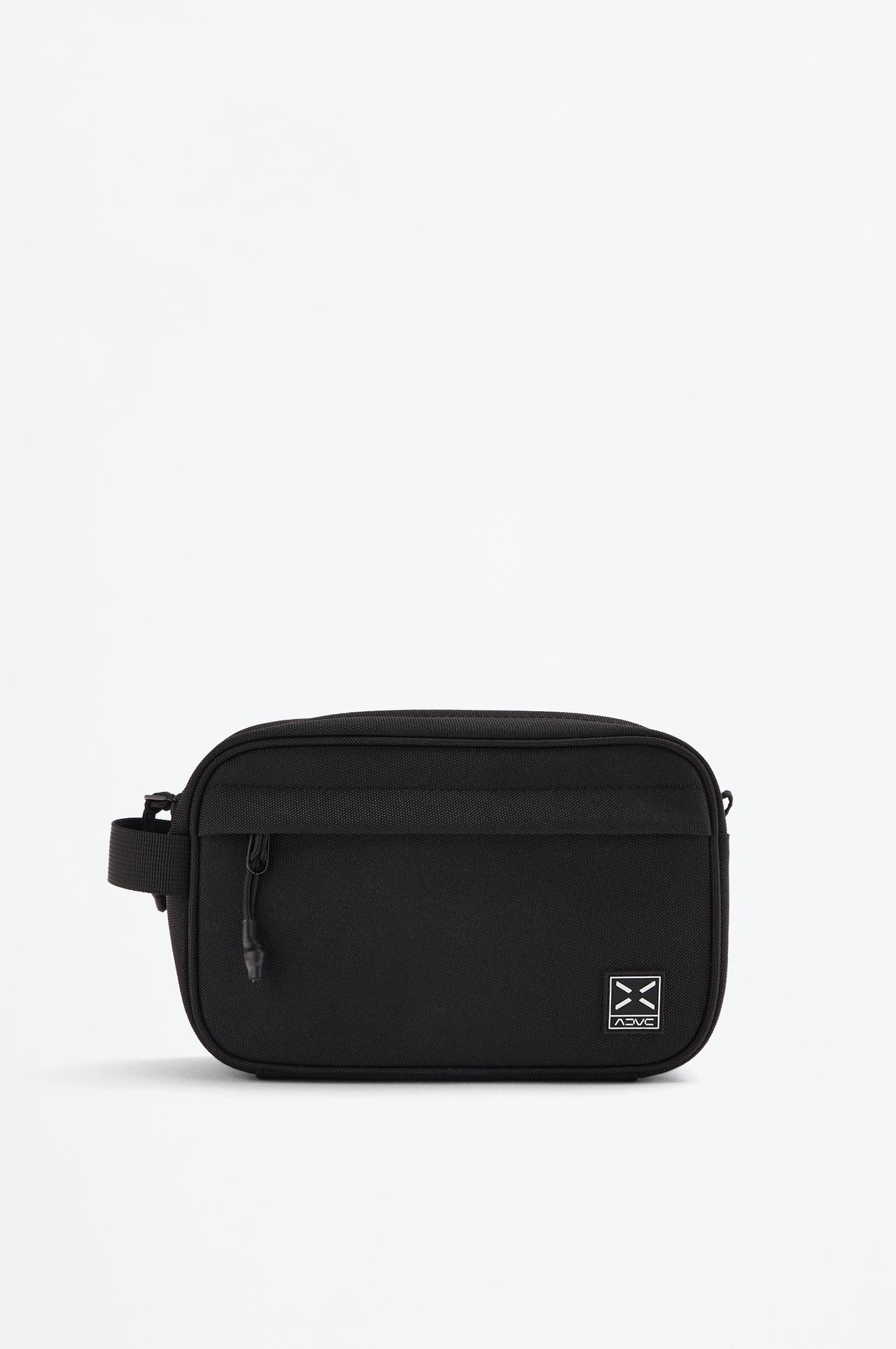 Basic toiletry bag — BLACK