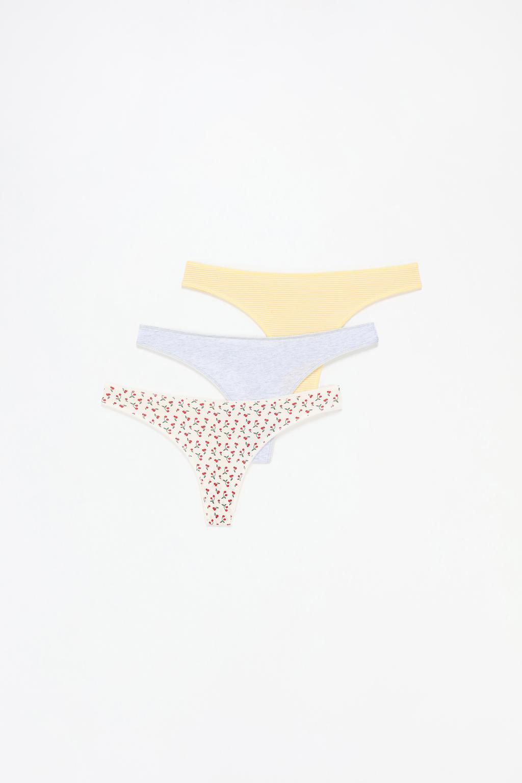 3-pack of thongs with lace detail