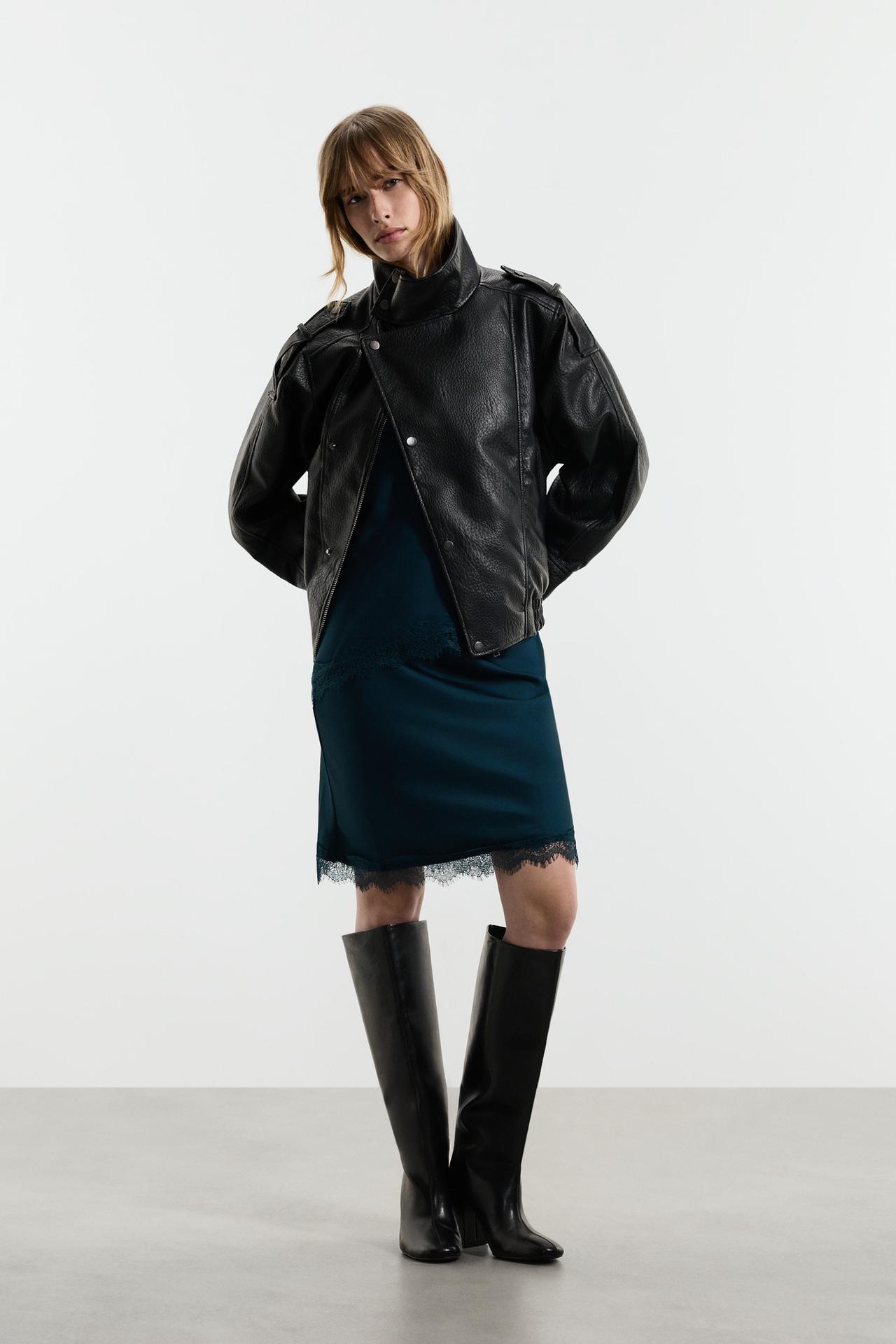 Satin lace short skirt — GREENISH BLUE