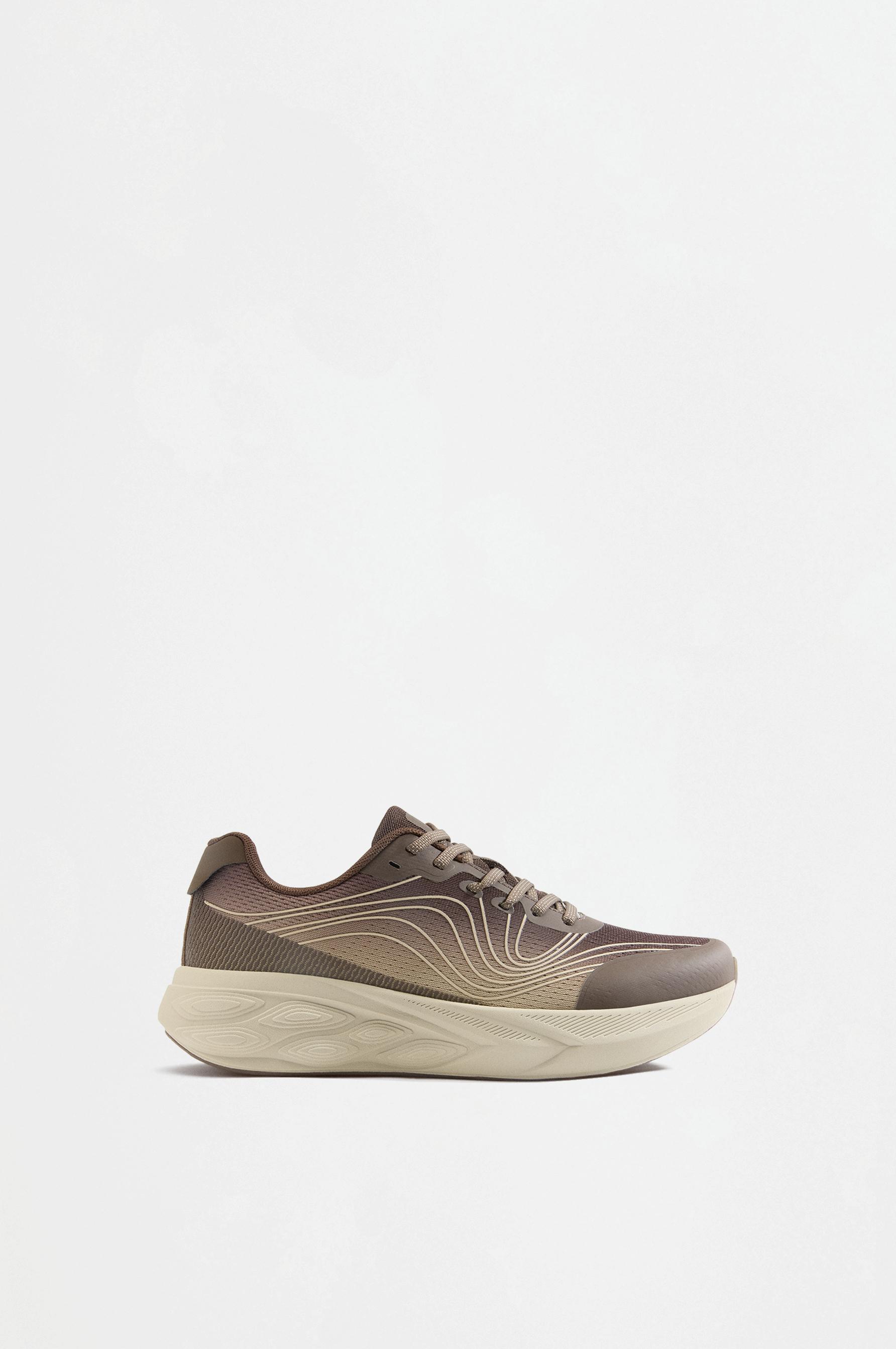 Performance sneakers — OTHERS