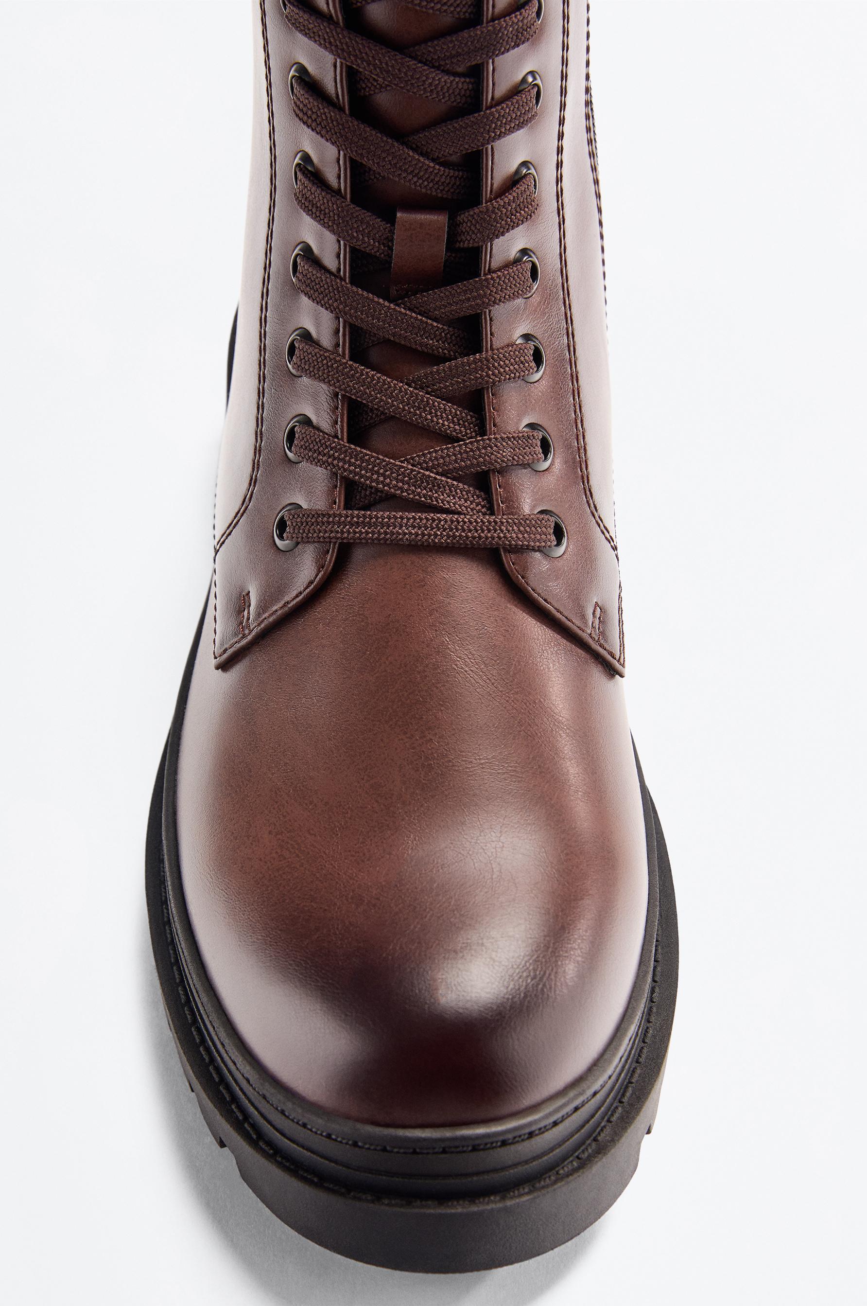 Lace-up boot — BROWN