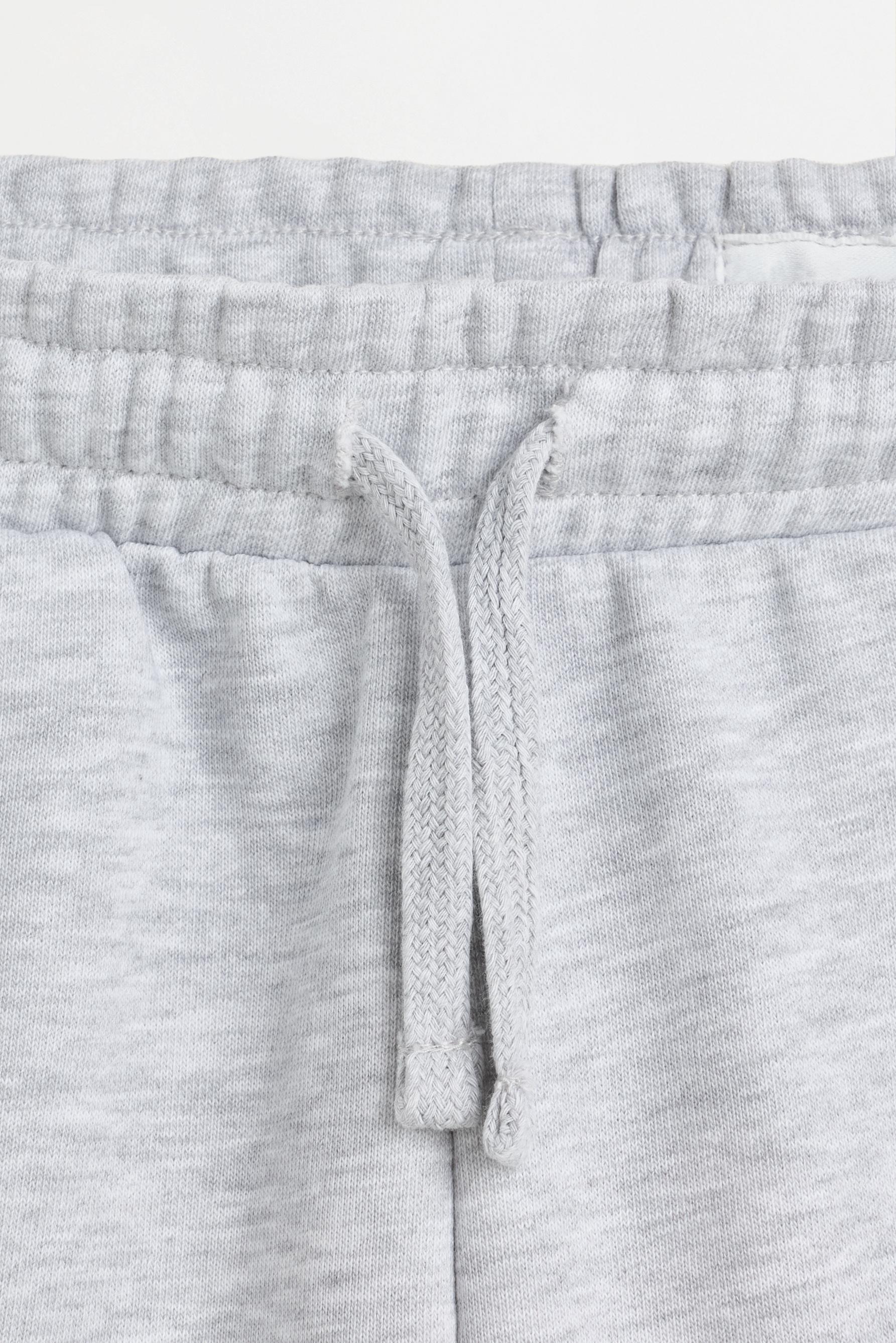 Text print plush Bermuda shorts — GREY MARL