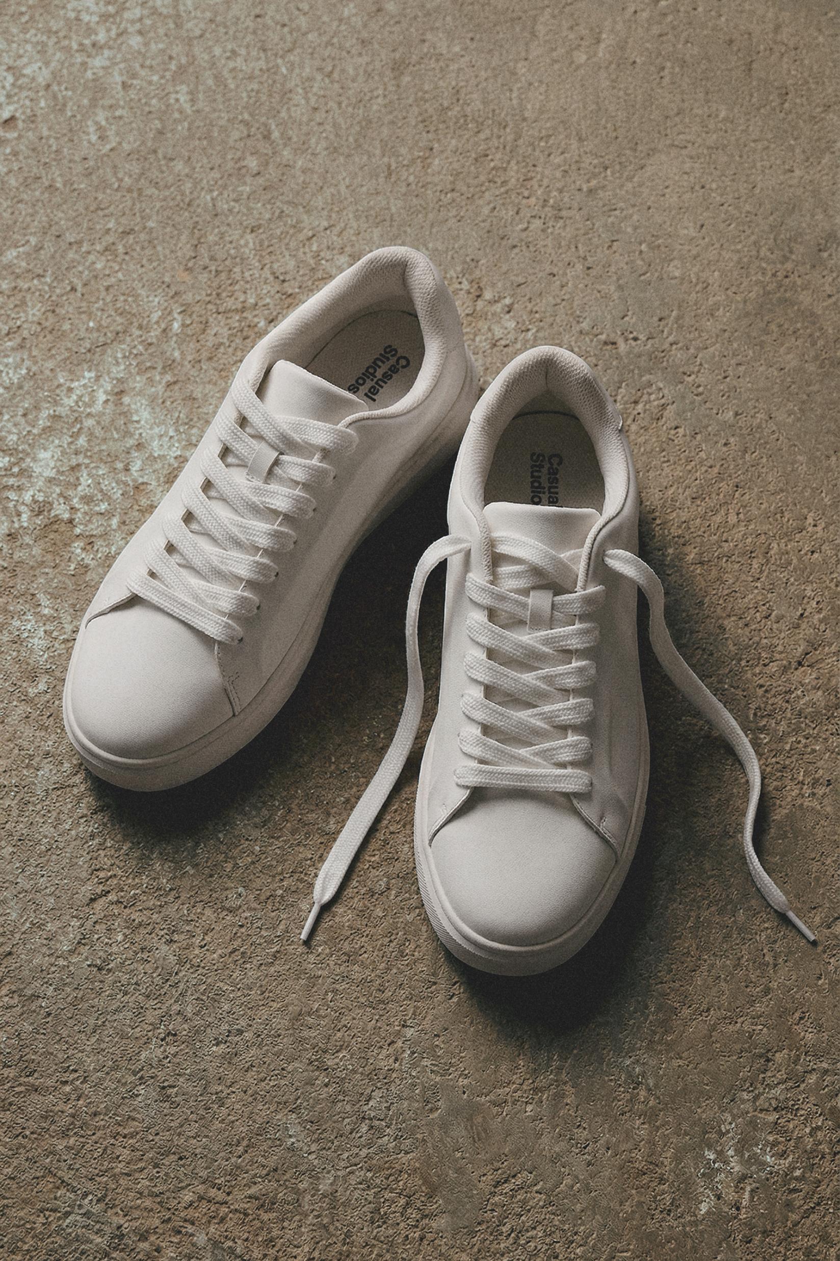 Casual sneakers — WHITE