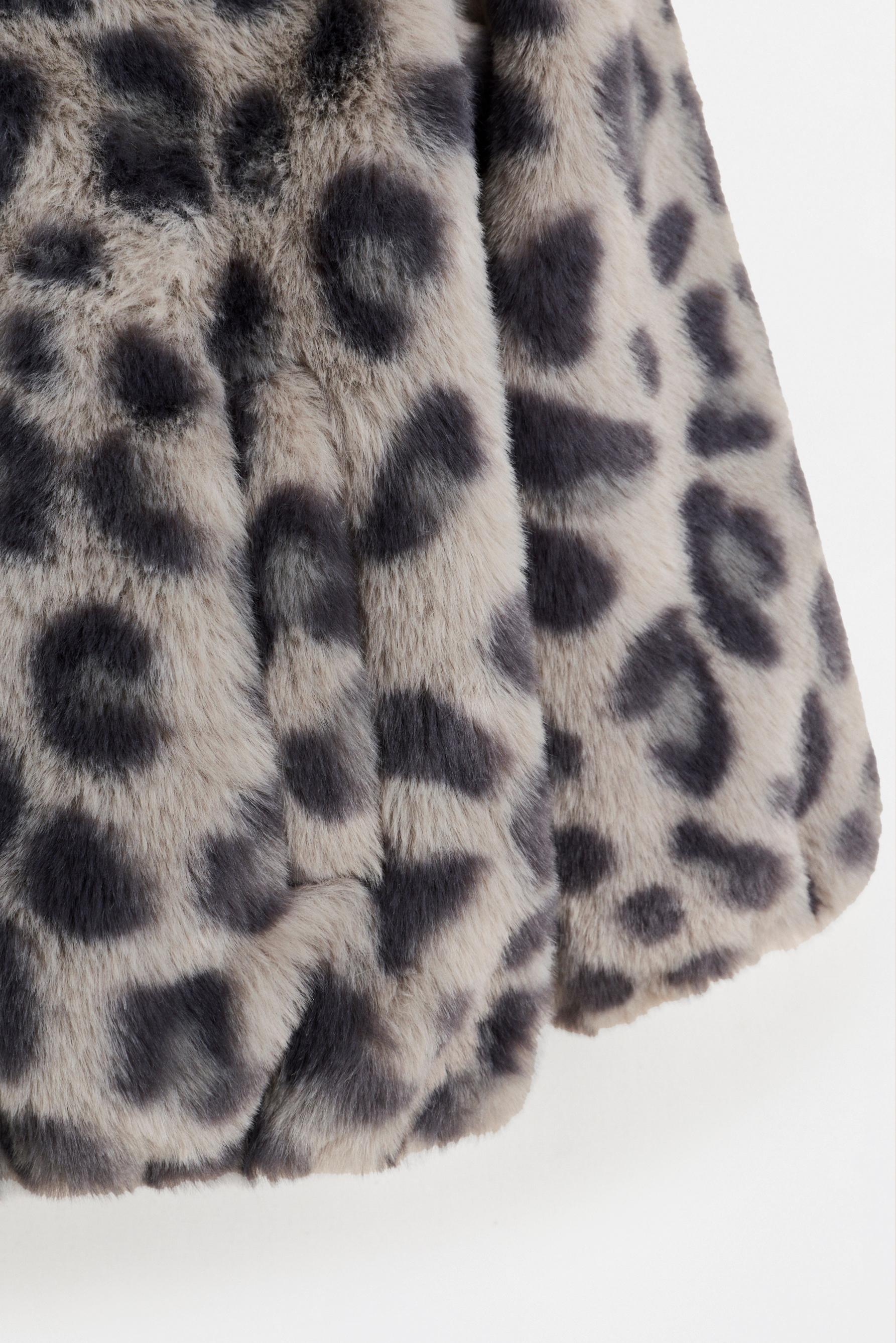 Animal print faux fur coat — OCHRE