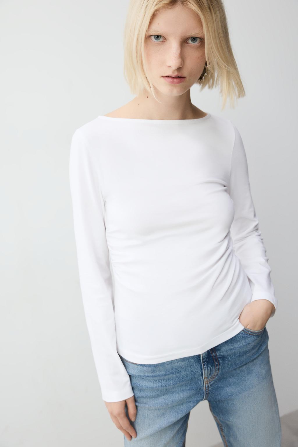 Boat neck T-shirt with gathering