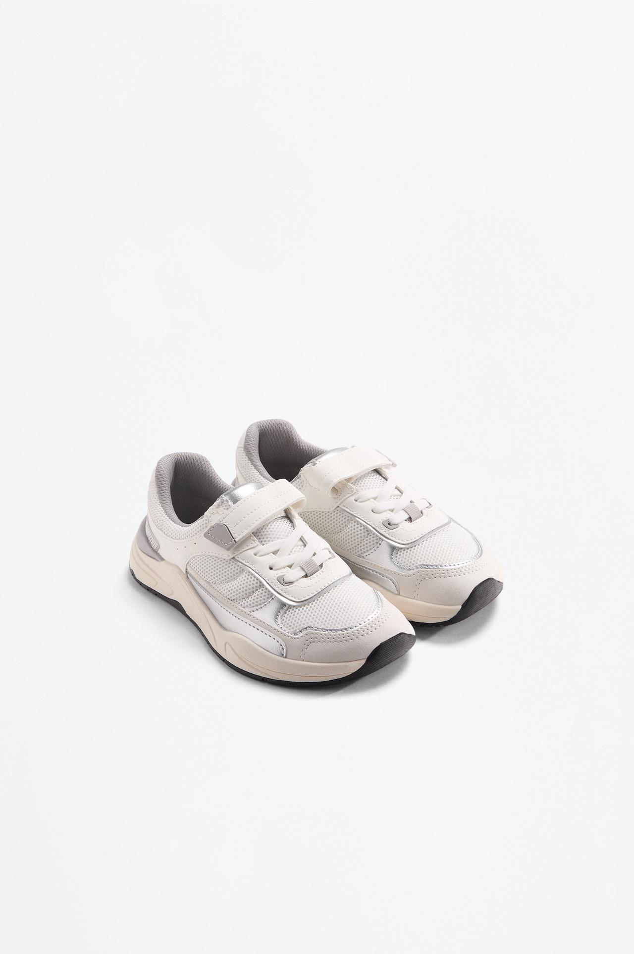 CASUAL BAREFOOT SPORTS SHOES — WHITE