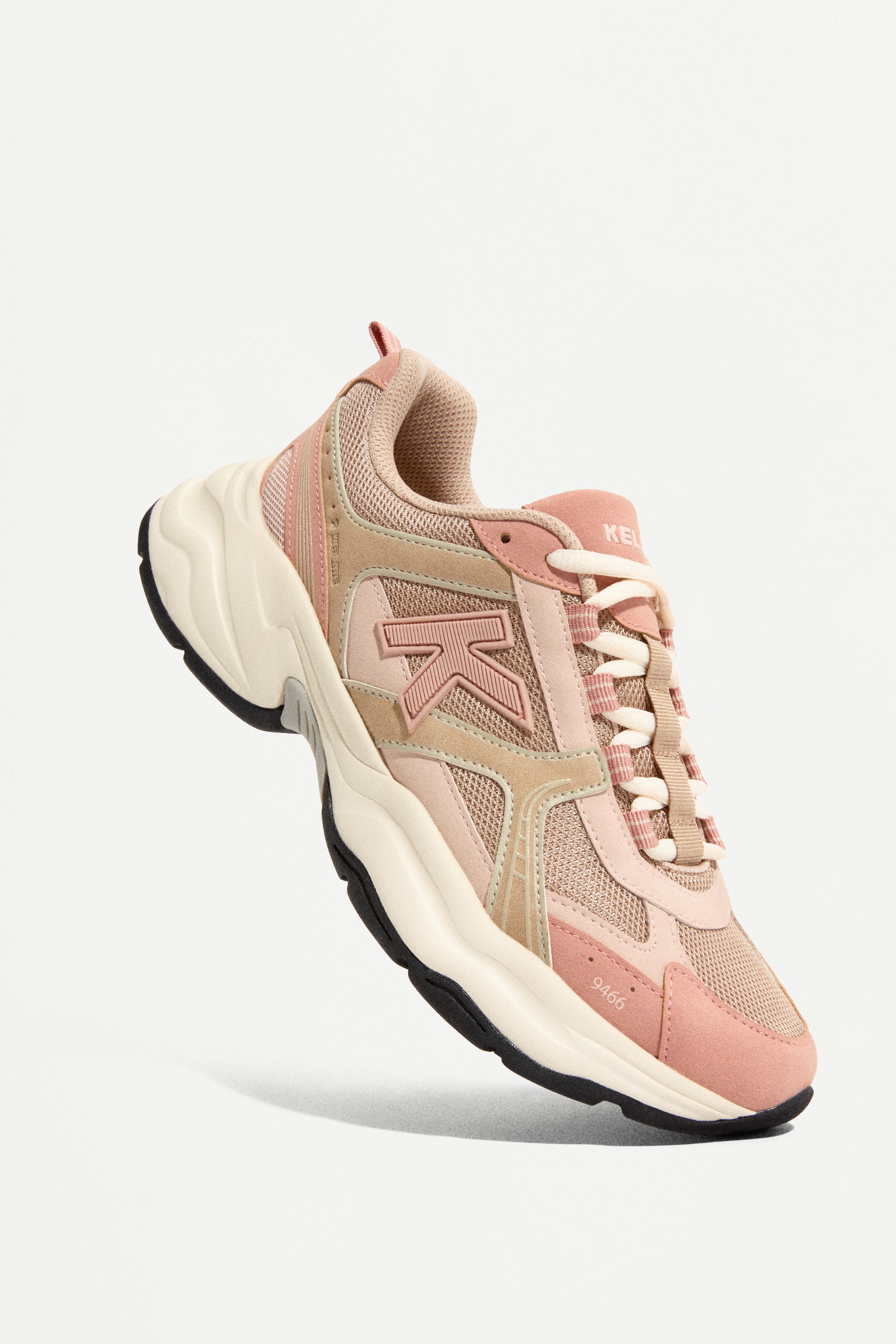 Kelme chunky sneakers — OTHERS