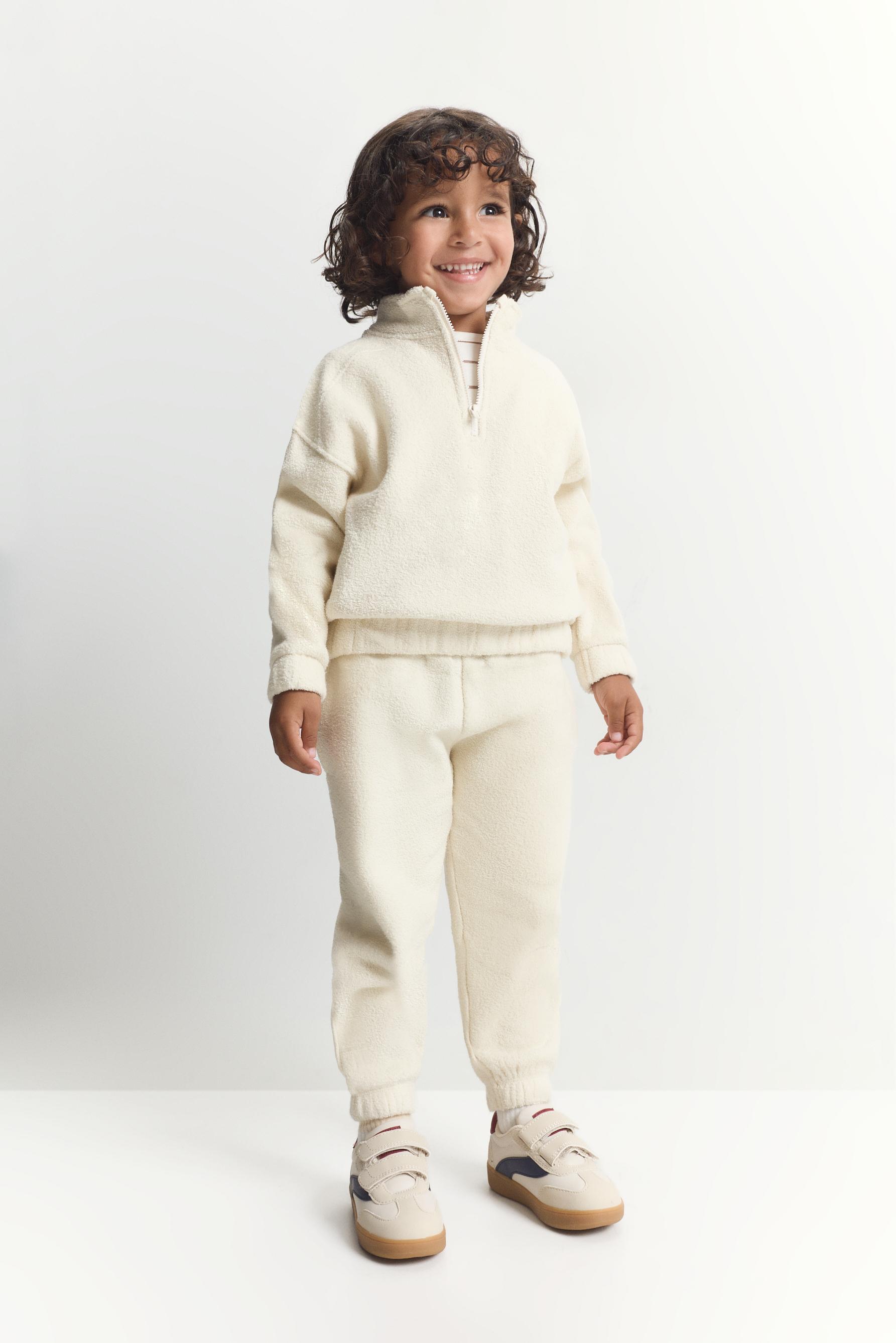 Conjunto efecto toalla sudadera y pantalón