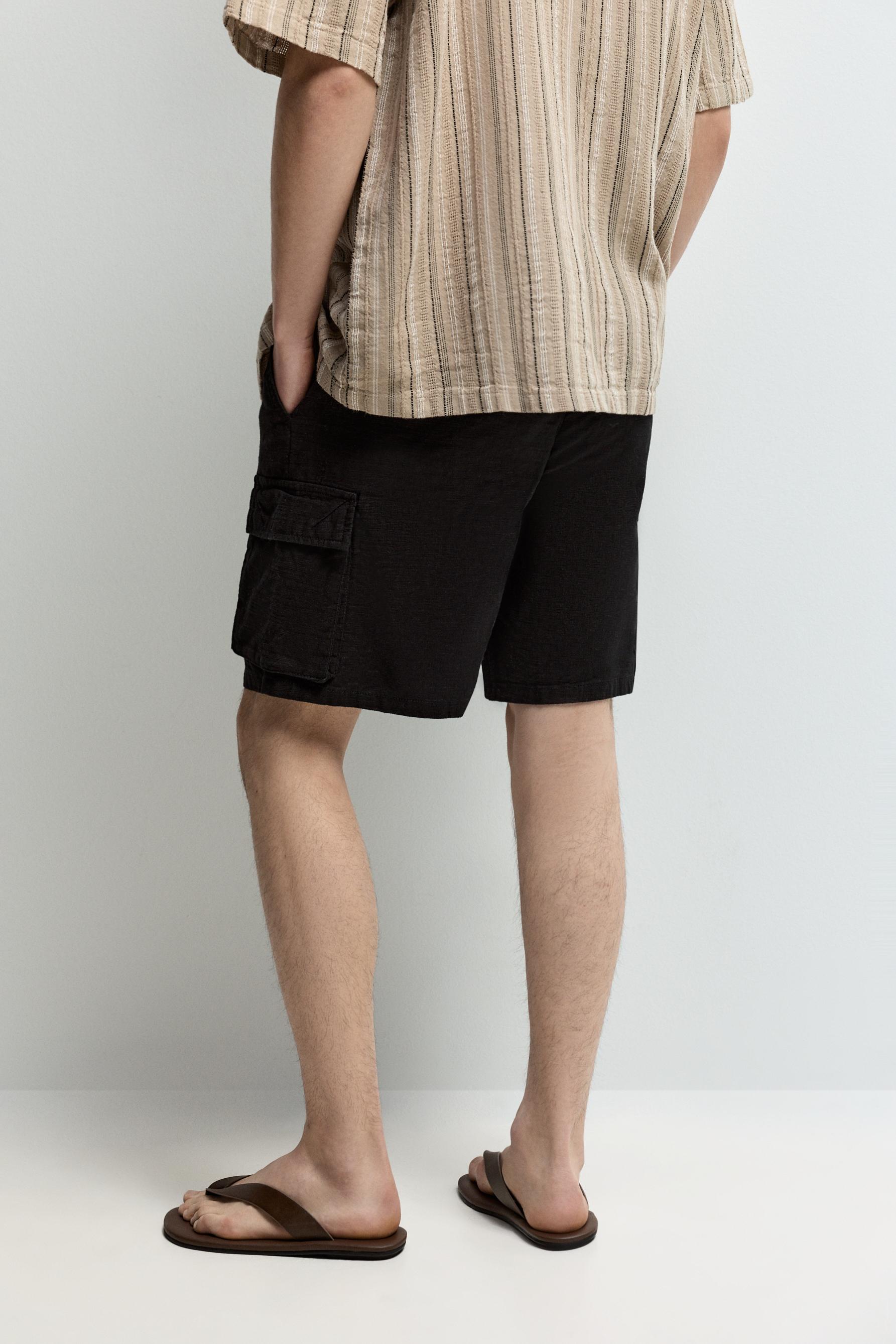 Rustic cargo Bermuda joggers — BLACK