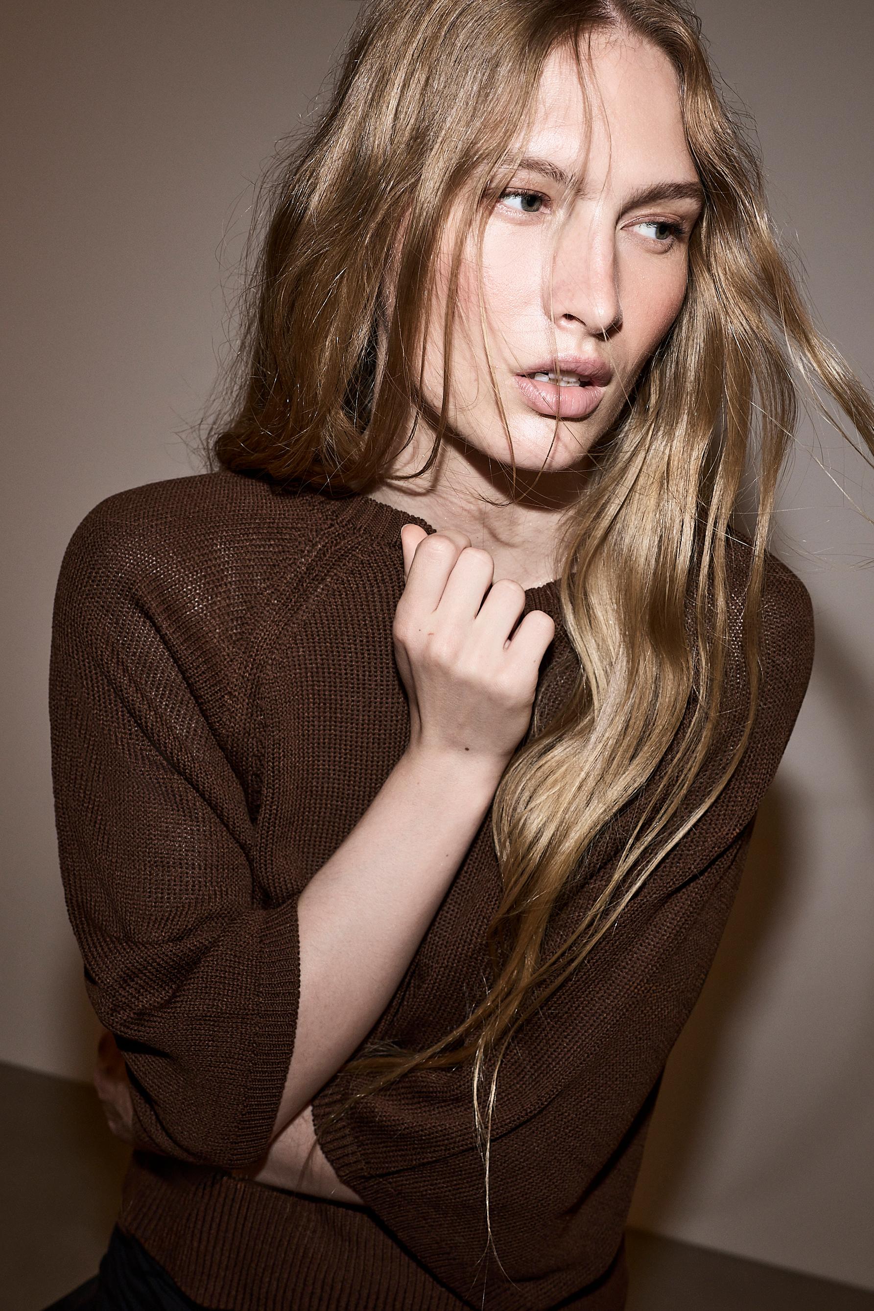Raglan sleeve sweater — CHOCOLATE