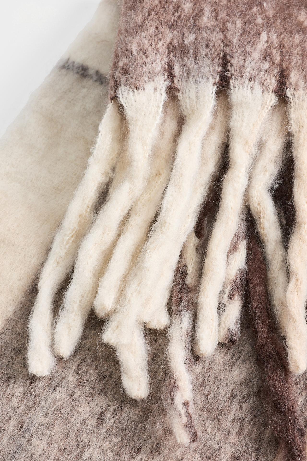 Checked scarf — DARK BROWN