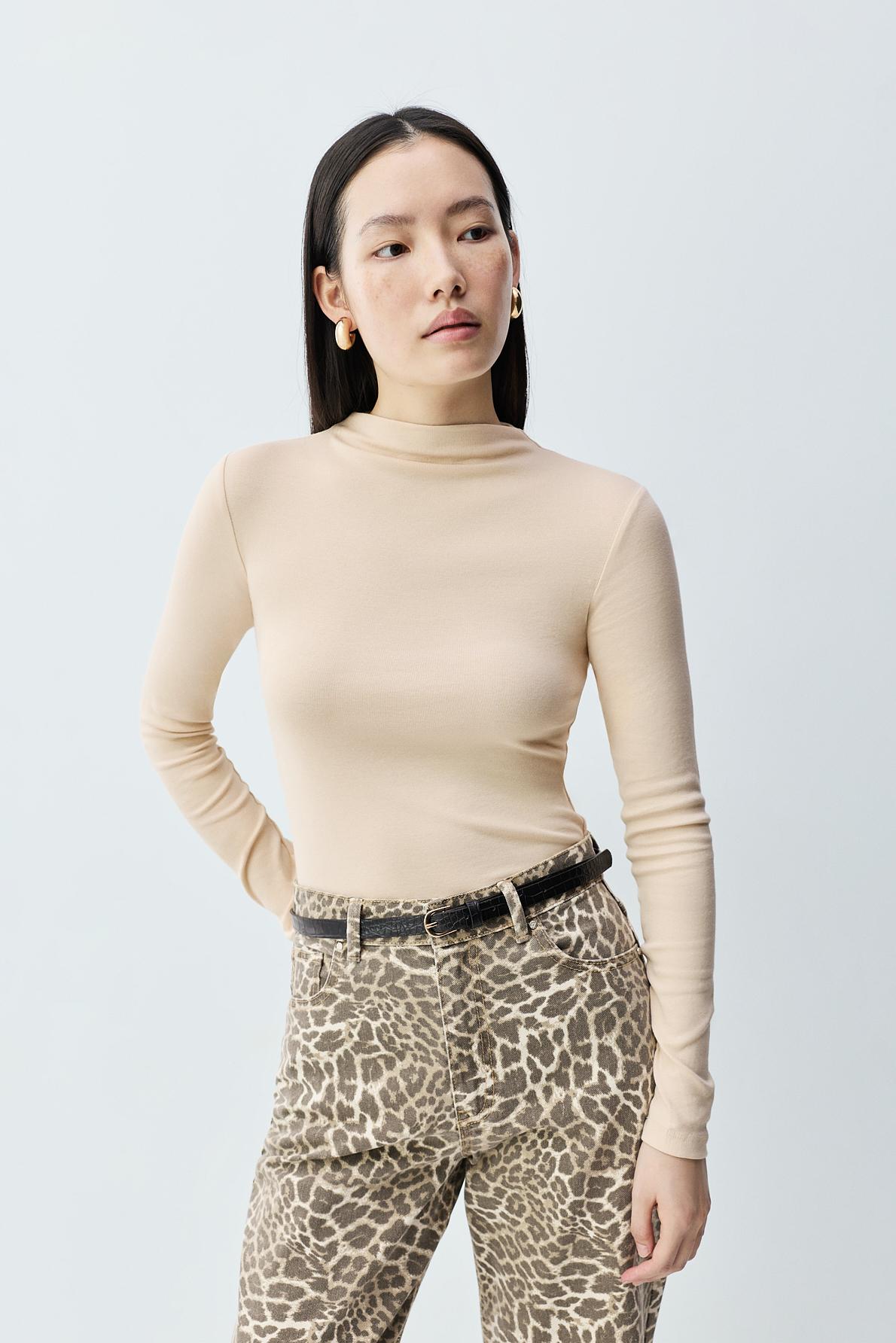 Camiseta cuello perkins