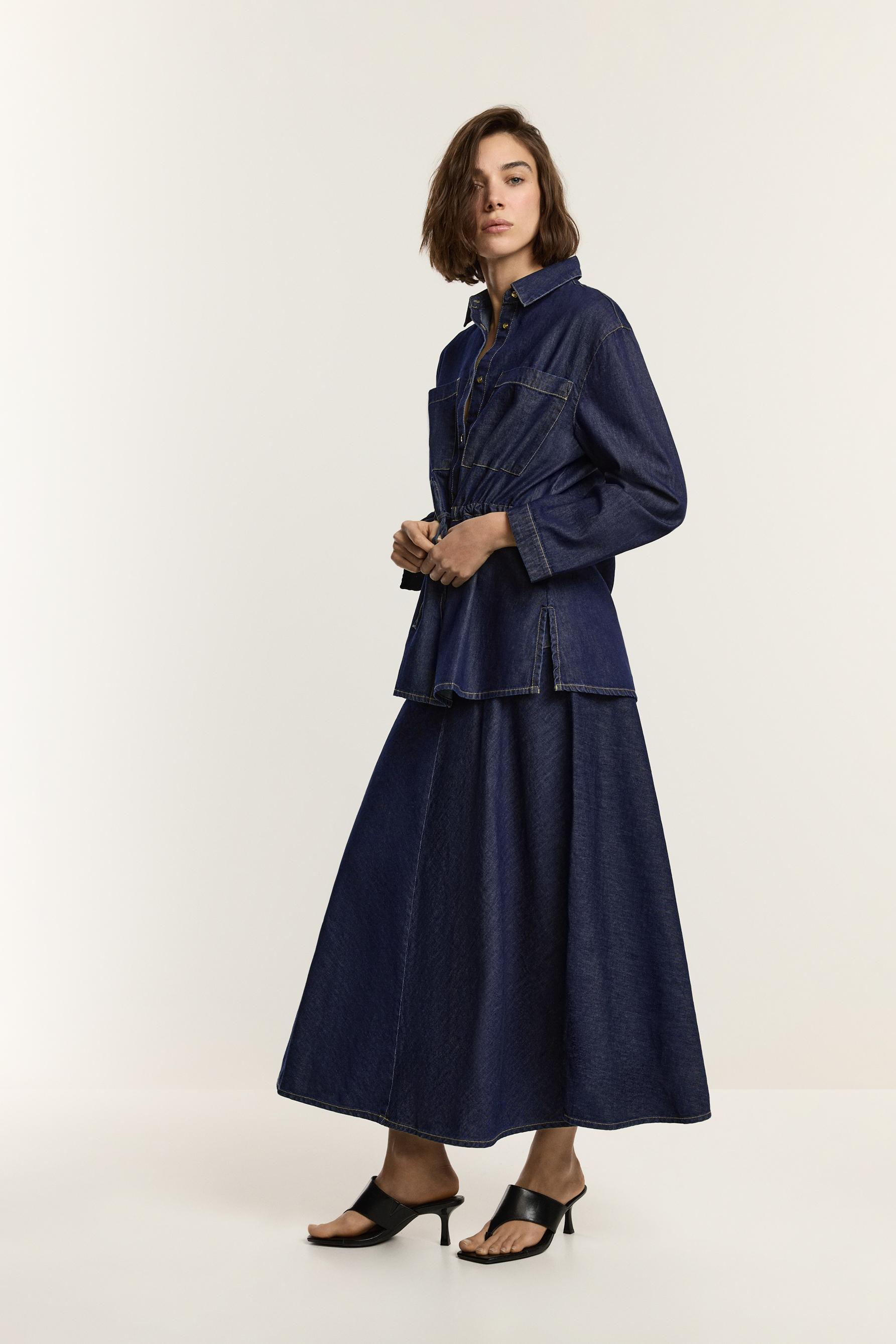 Falda midi denim ligero